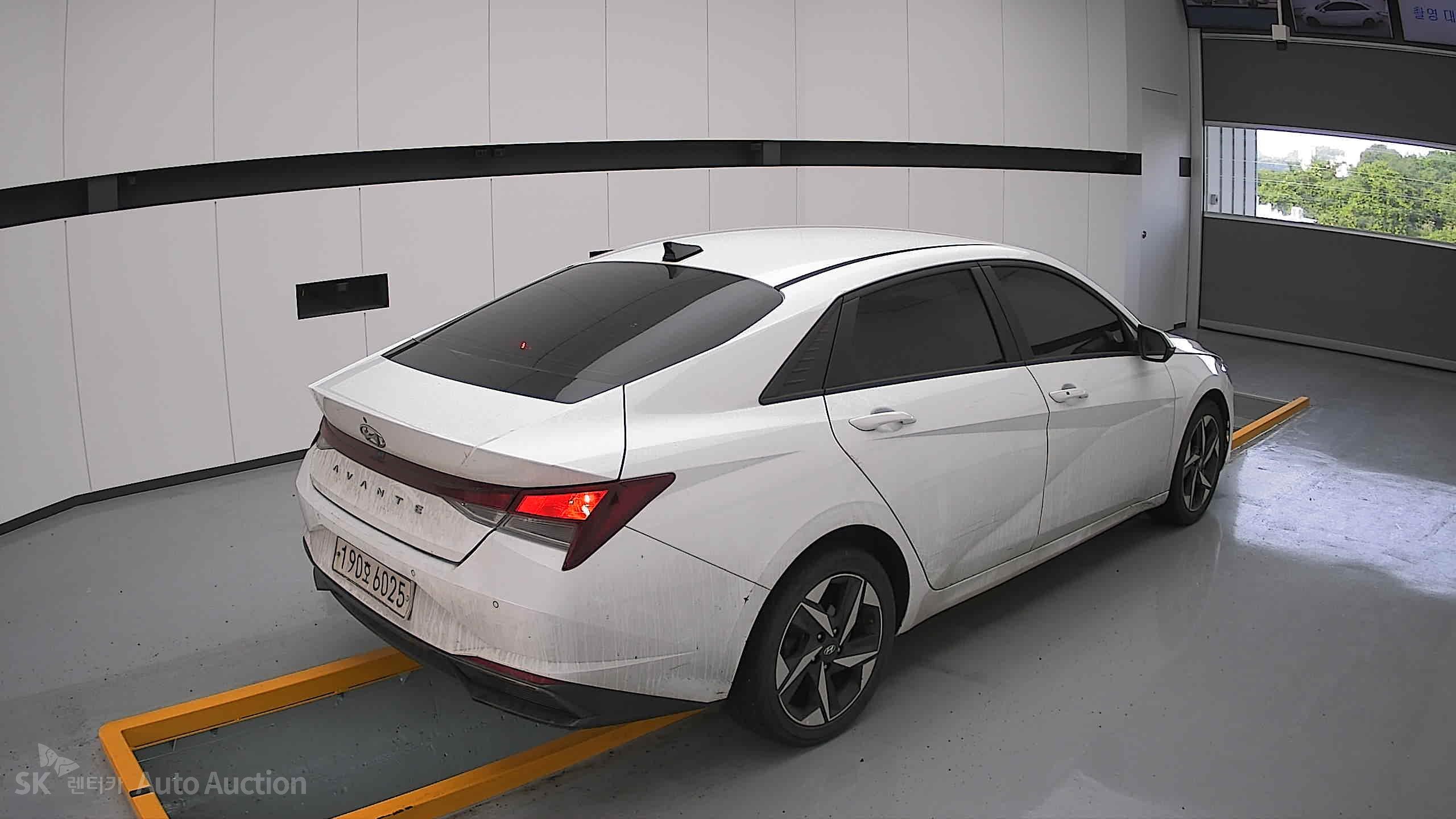 2023 - hyundai avante