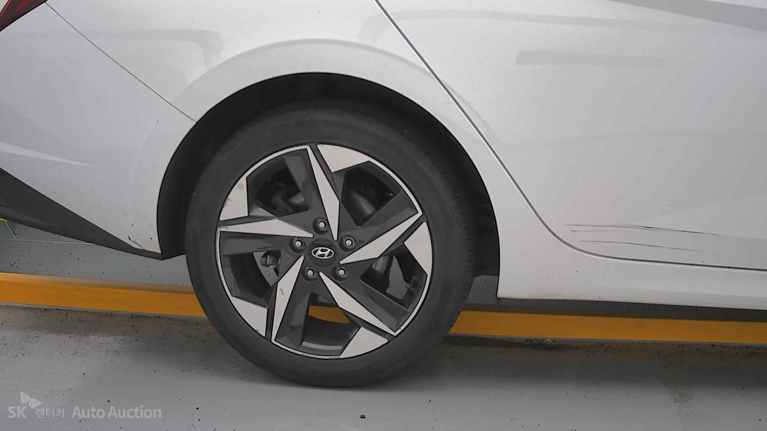 2023 - hyundai avante