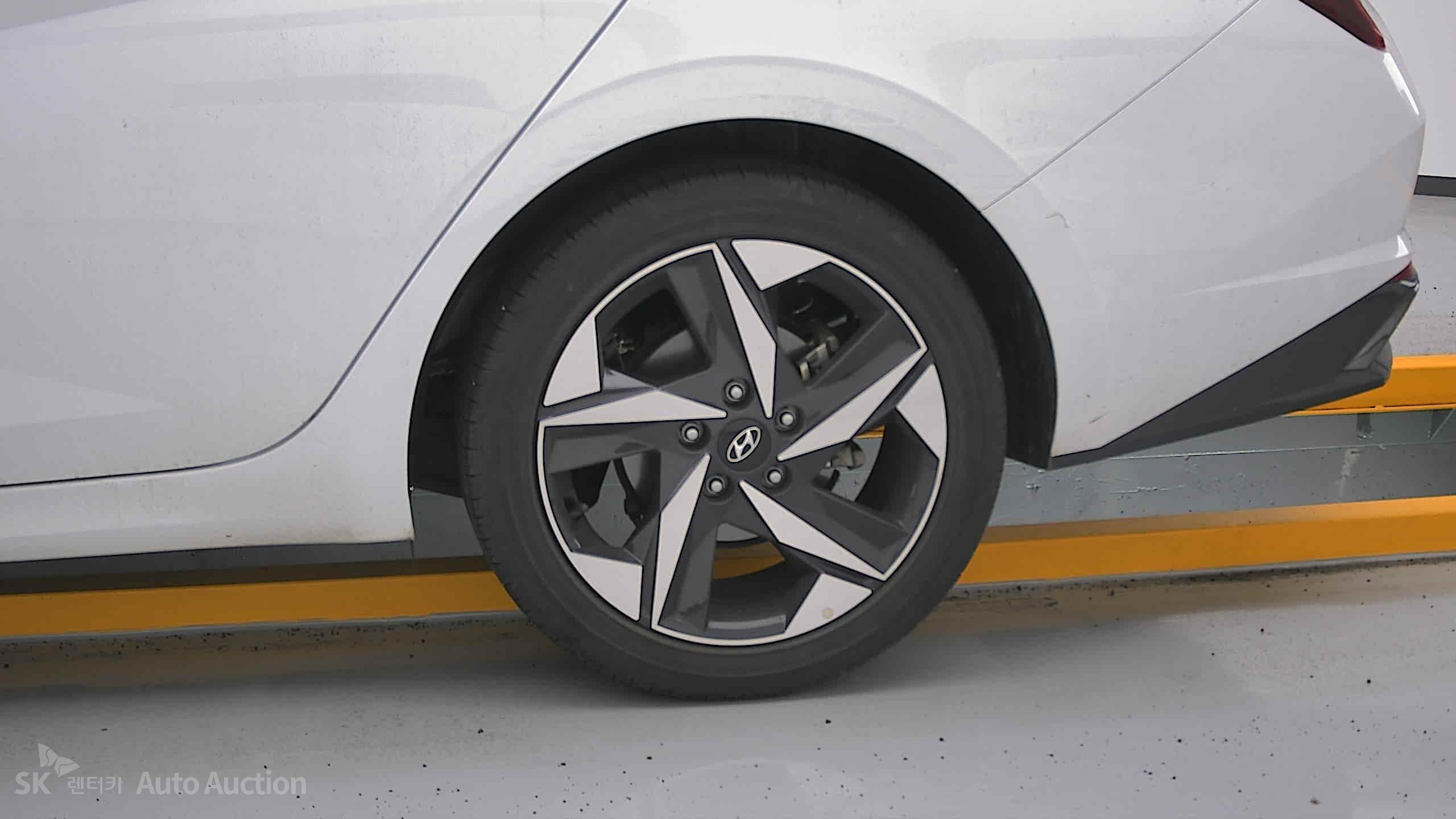 2023 - hyundai avante