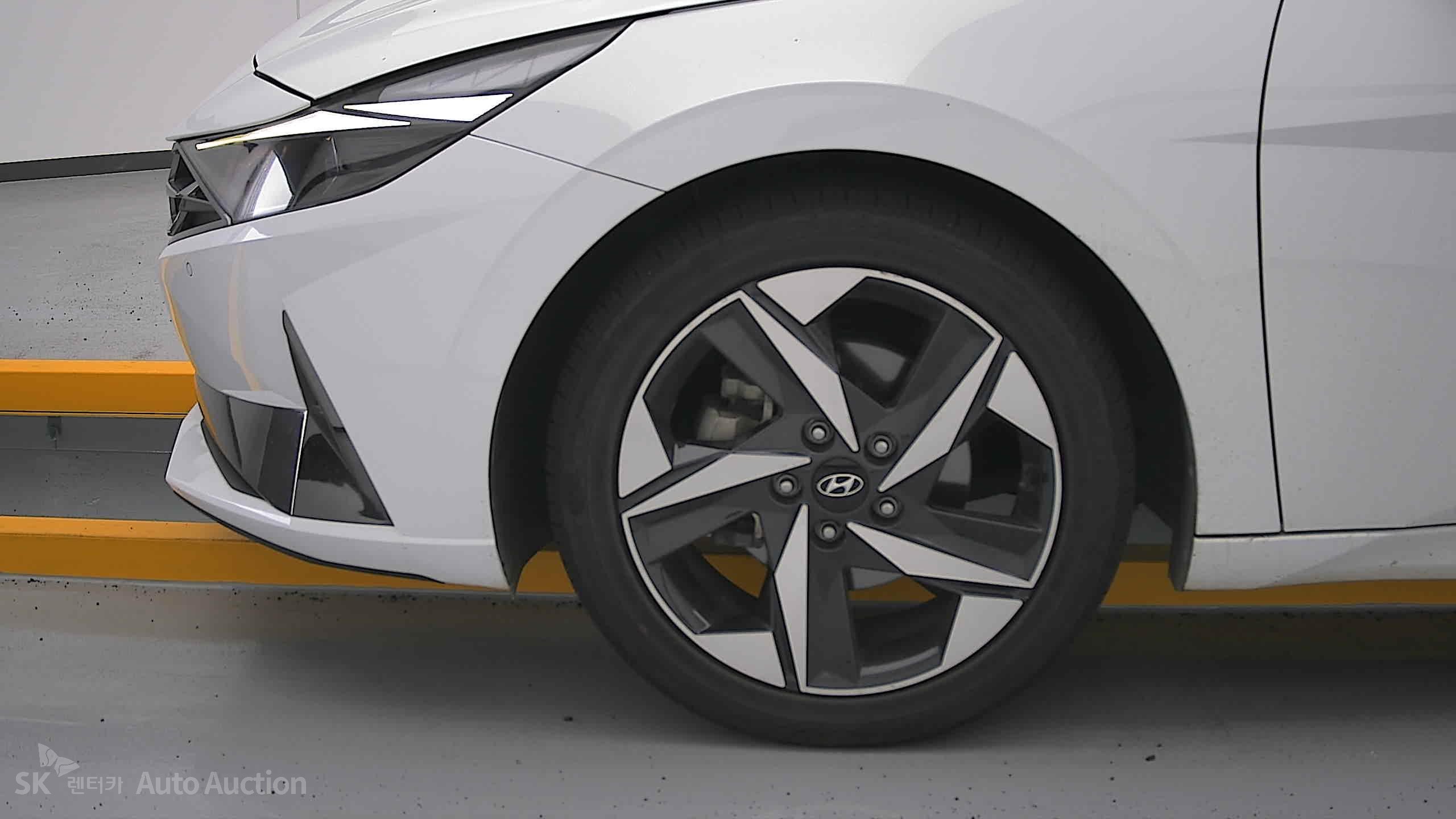 2023 - hyundai avante