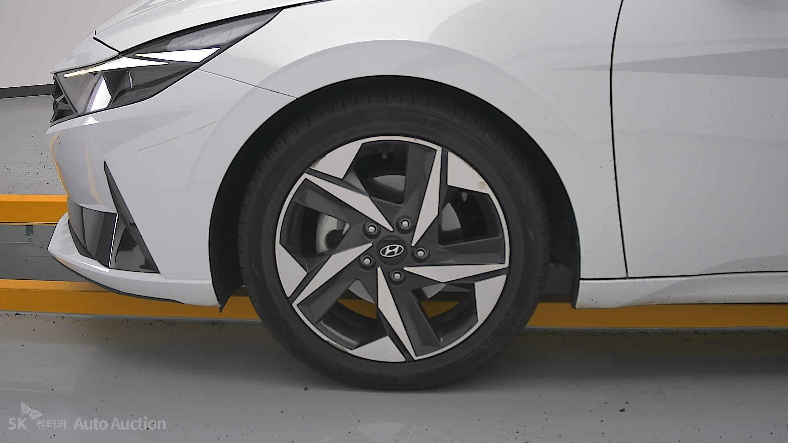 2023 - hyundai avante
