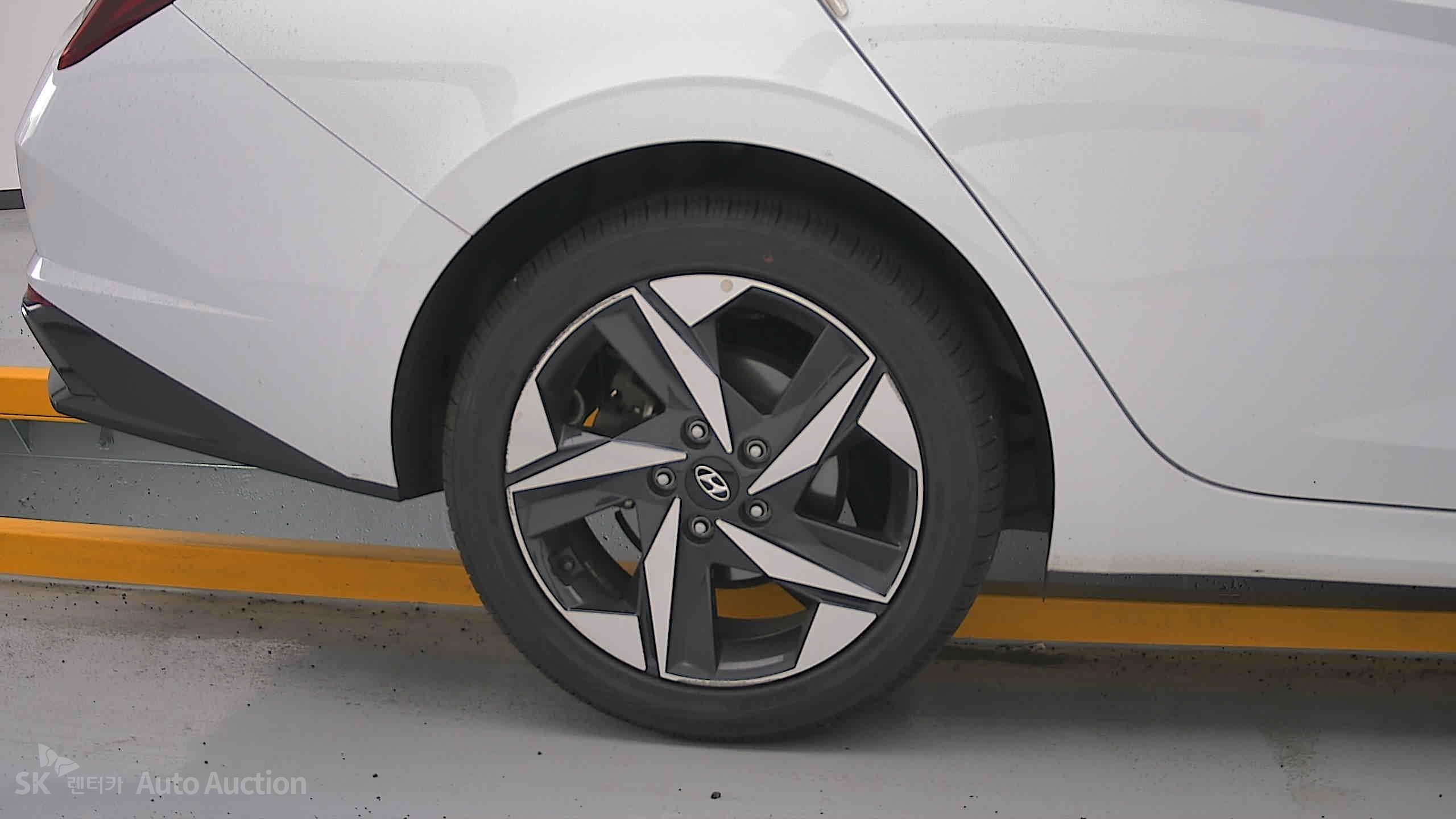 2023 - hyundai avante