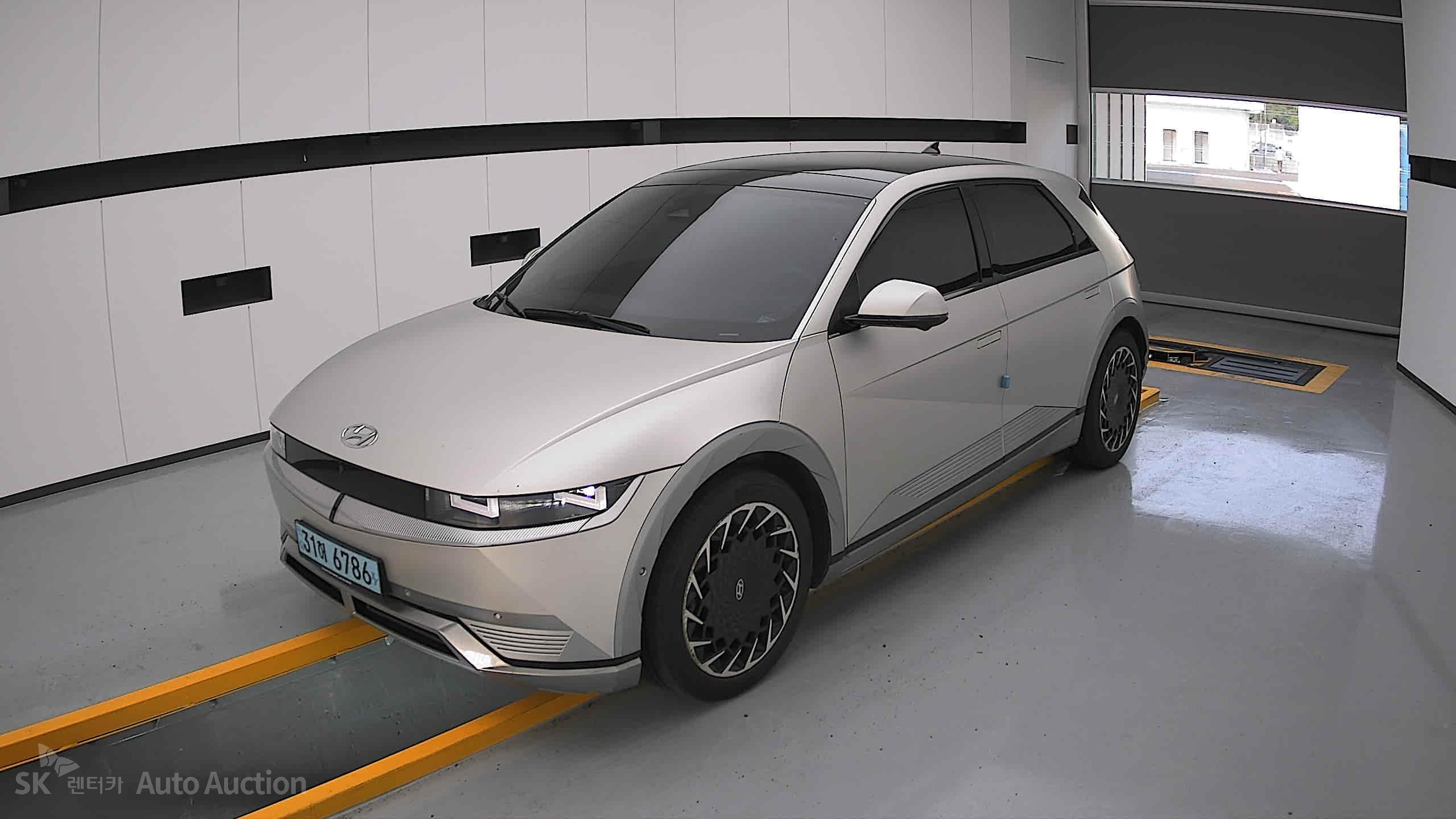 2022 - hyundai ioniq