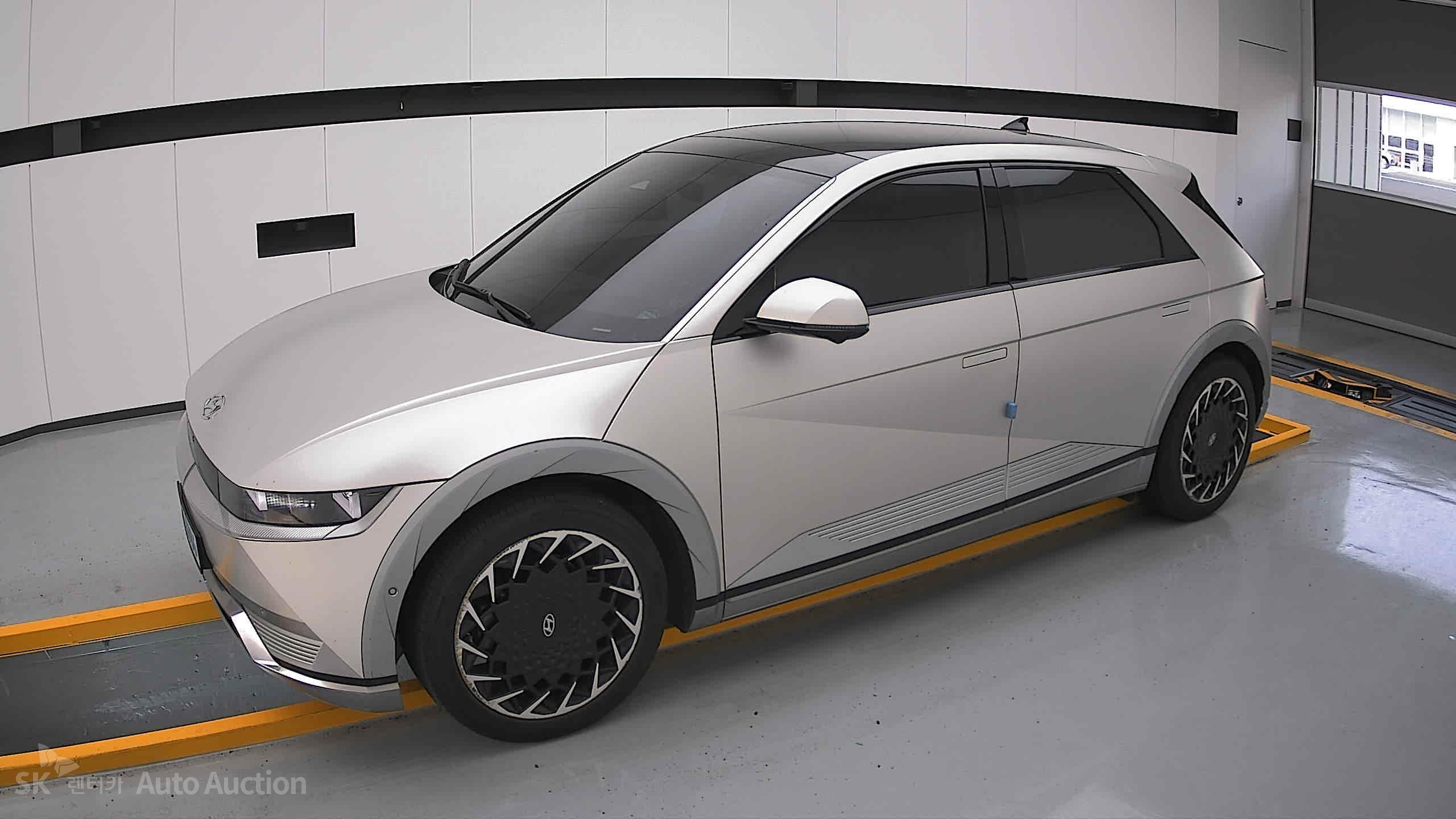 2022 - hyundai ioniq
