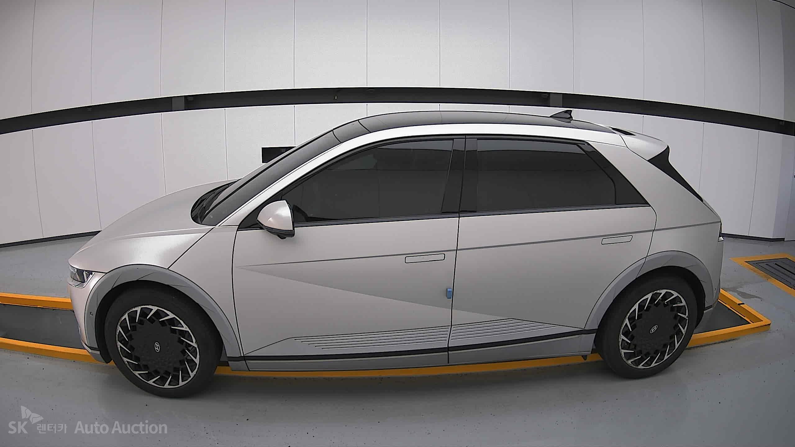2022 - hyundai ioniq