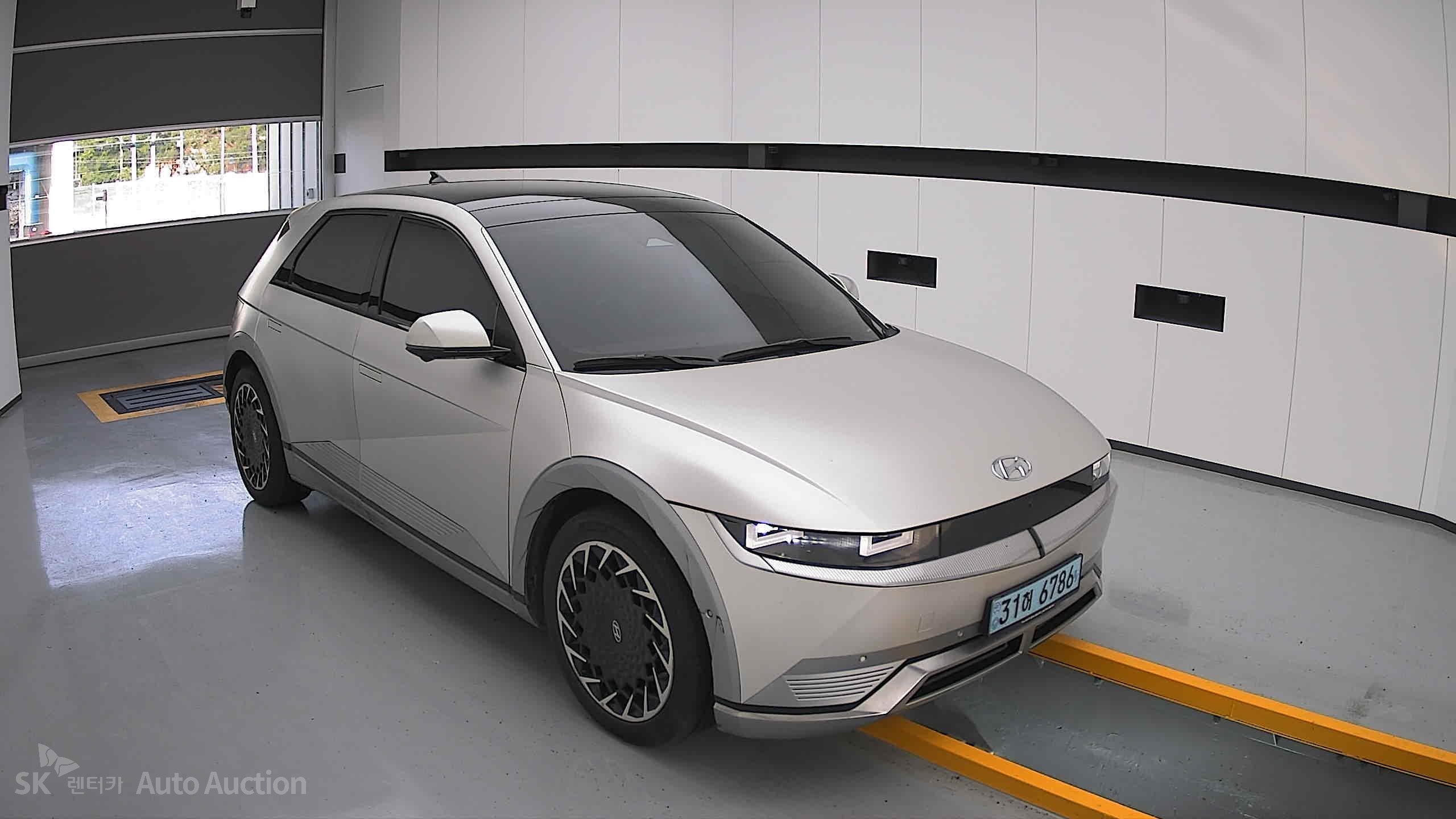 2022 - hyundai ioniq