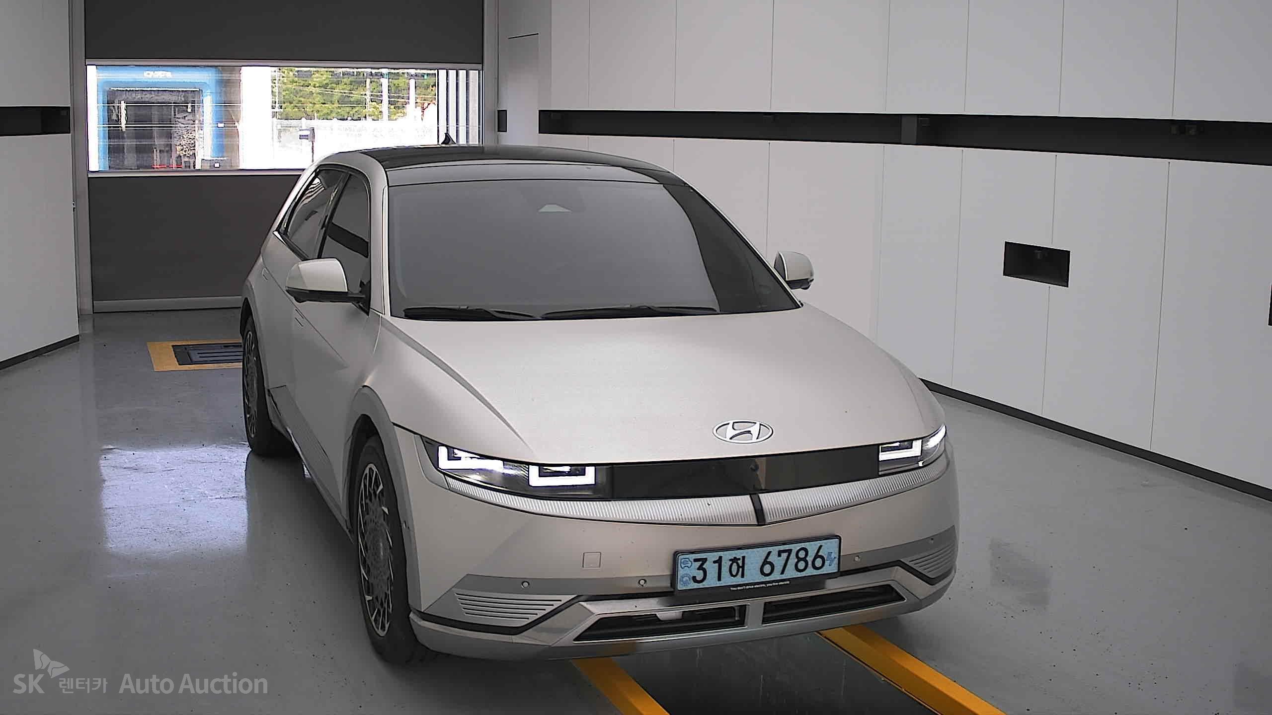 2022 - hyundai ioniq