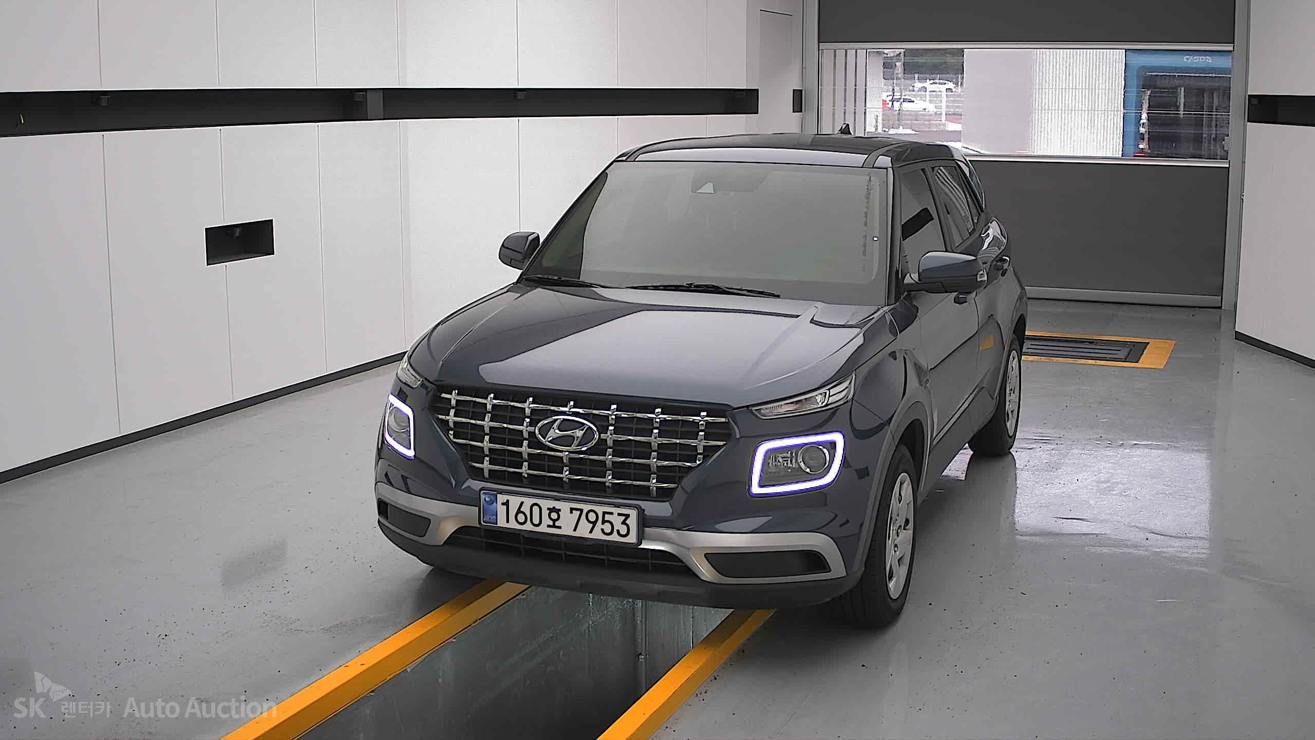 2021 - hyundai venue
