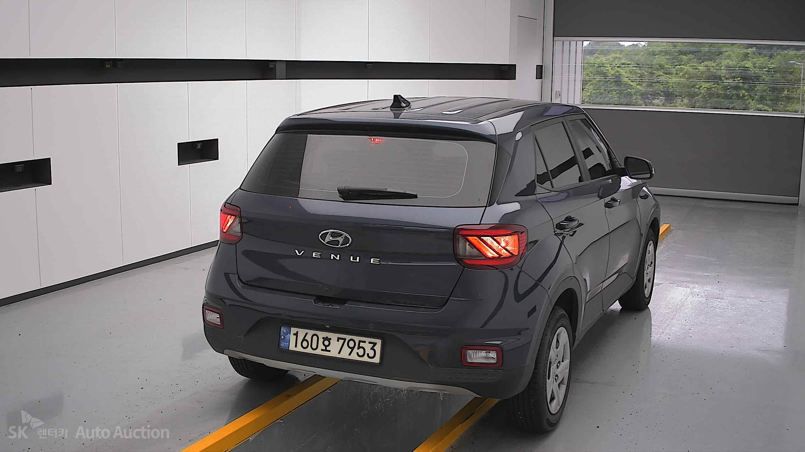 2021 - hyundai venue