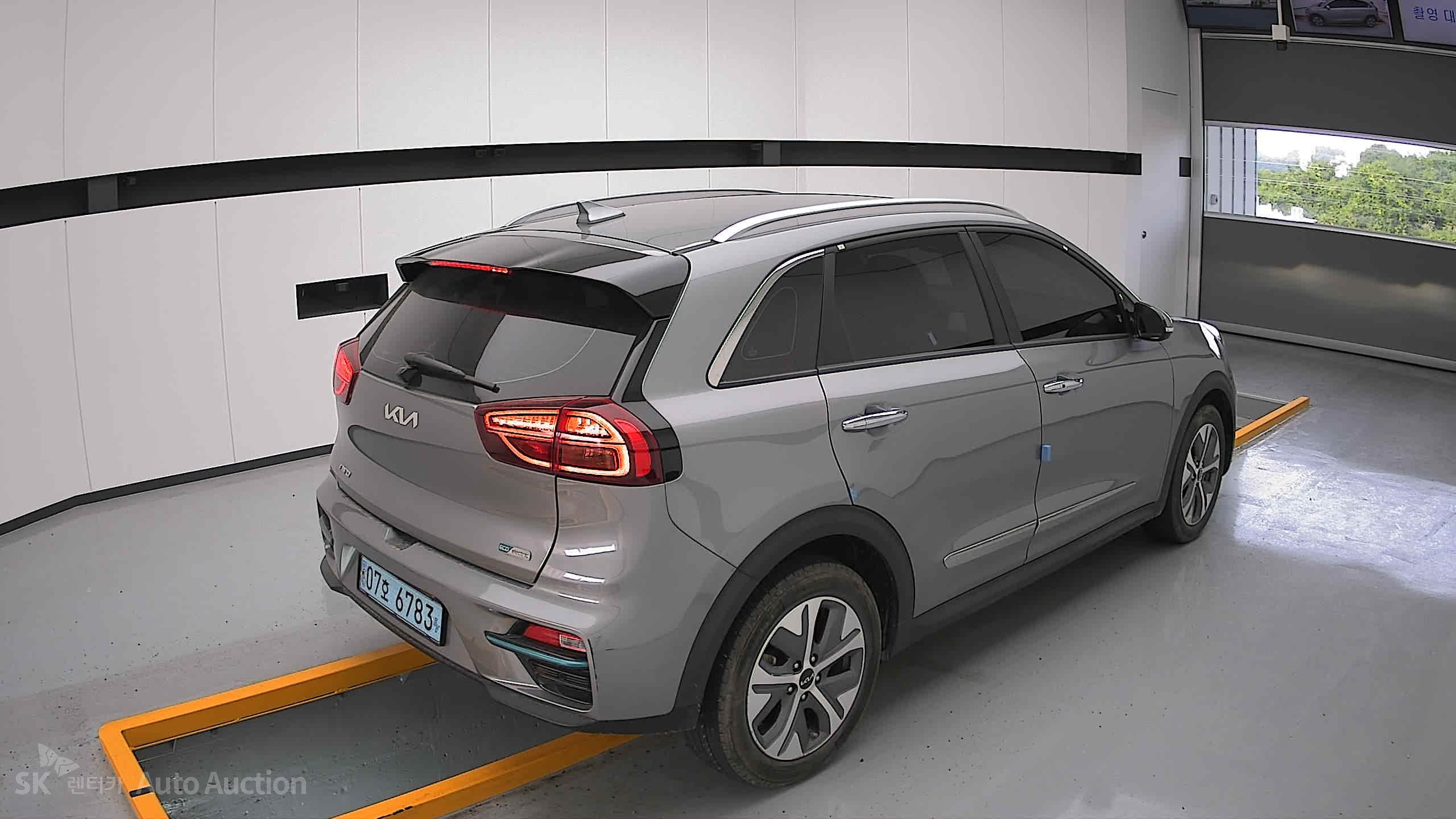 2022 - kia niro