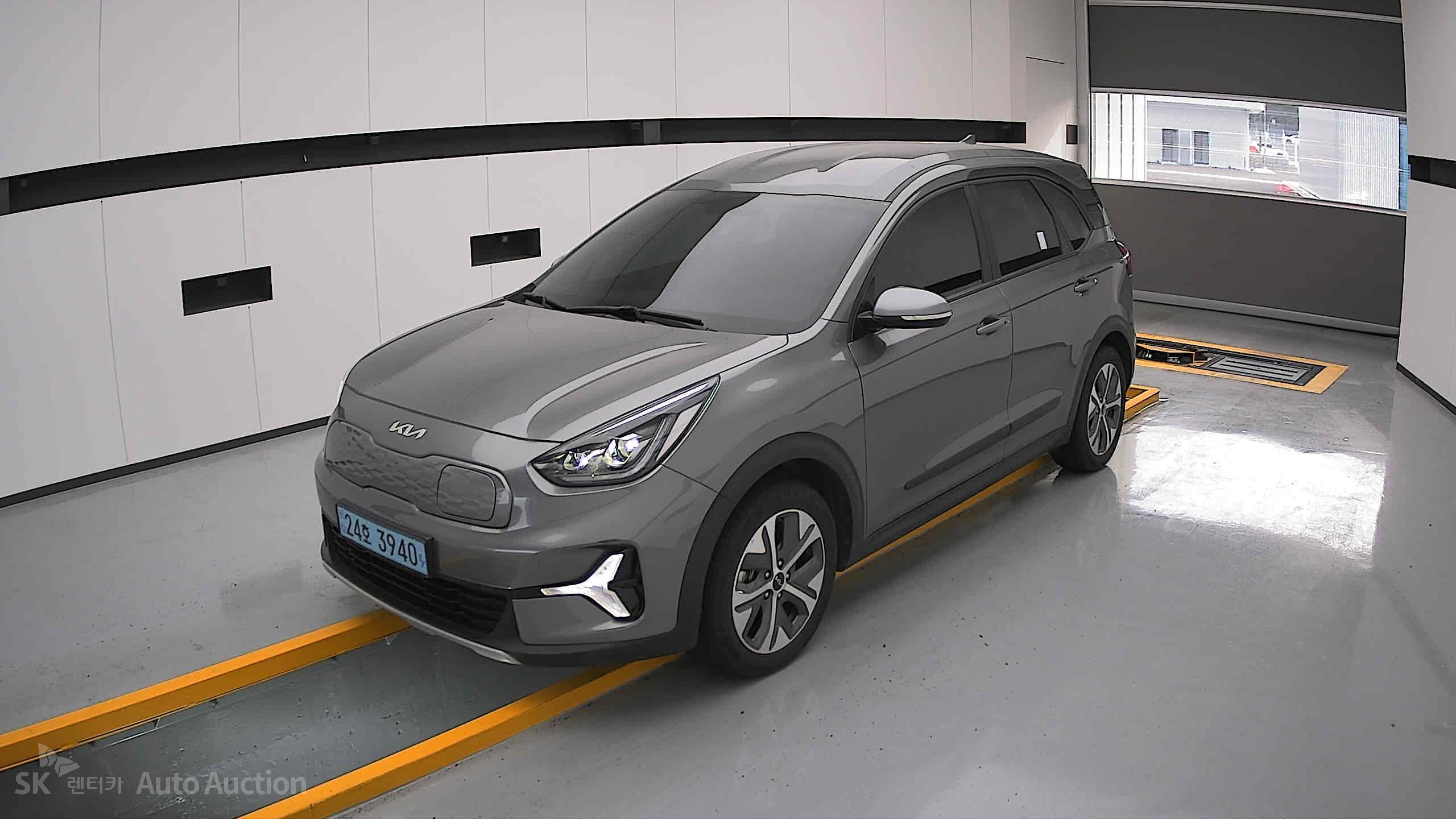 2023 - kia niro