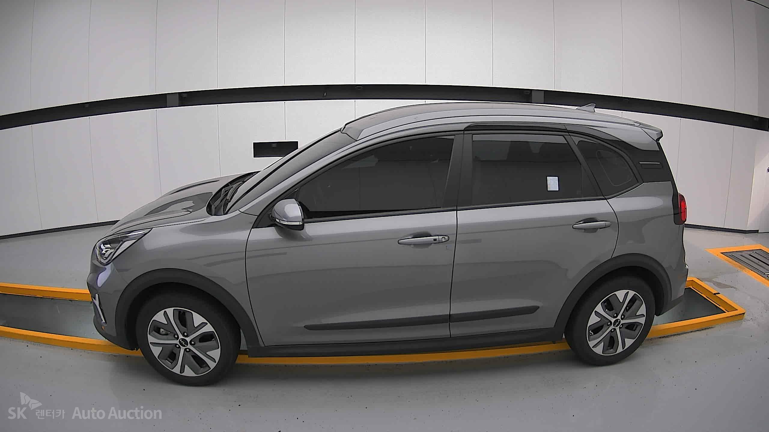 2023 - kia niro