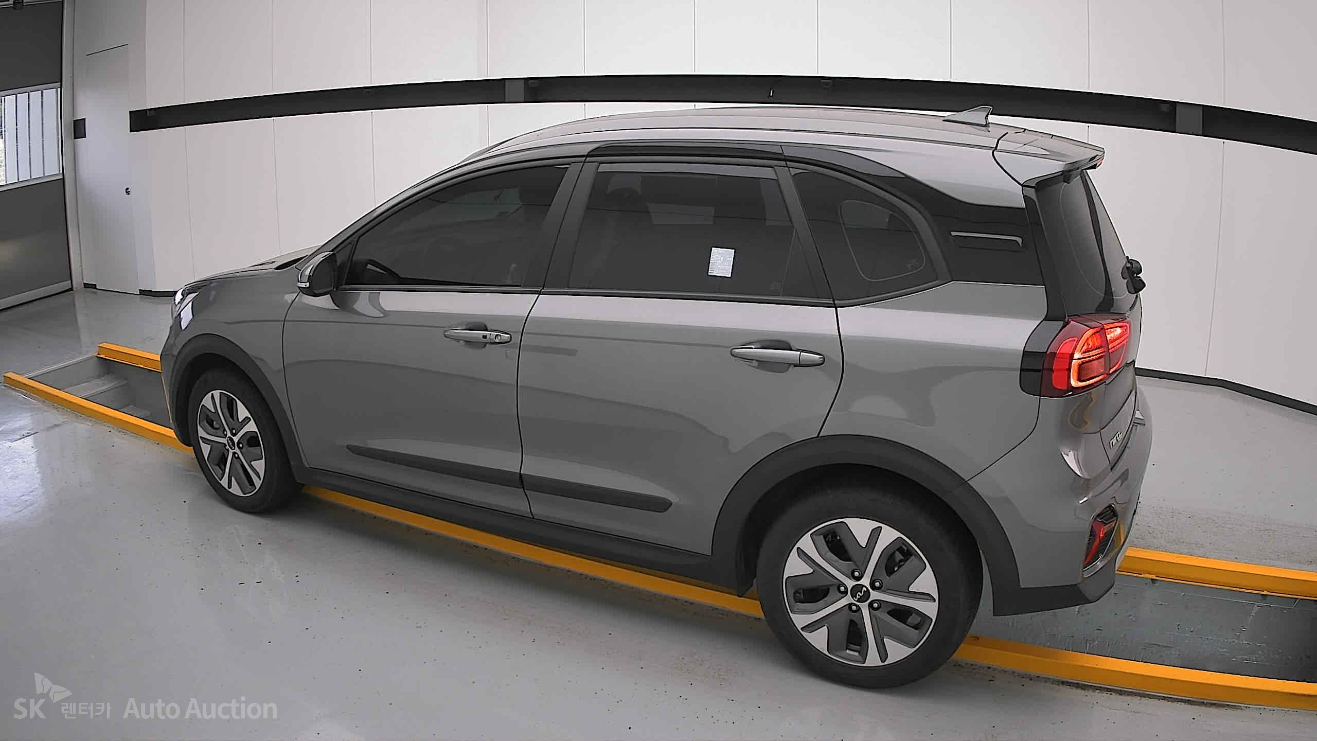 2023 - kia niro