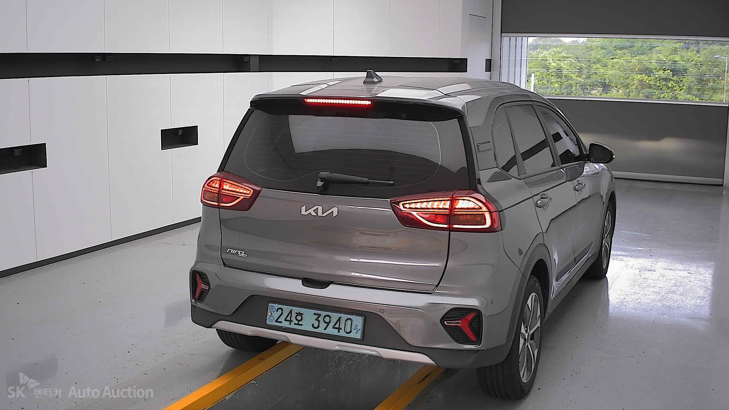2023 - kia niro