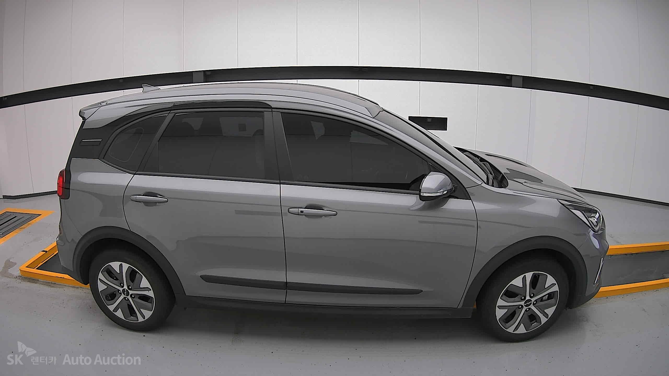2023 - kia niro