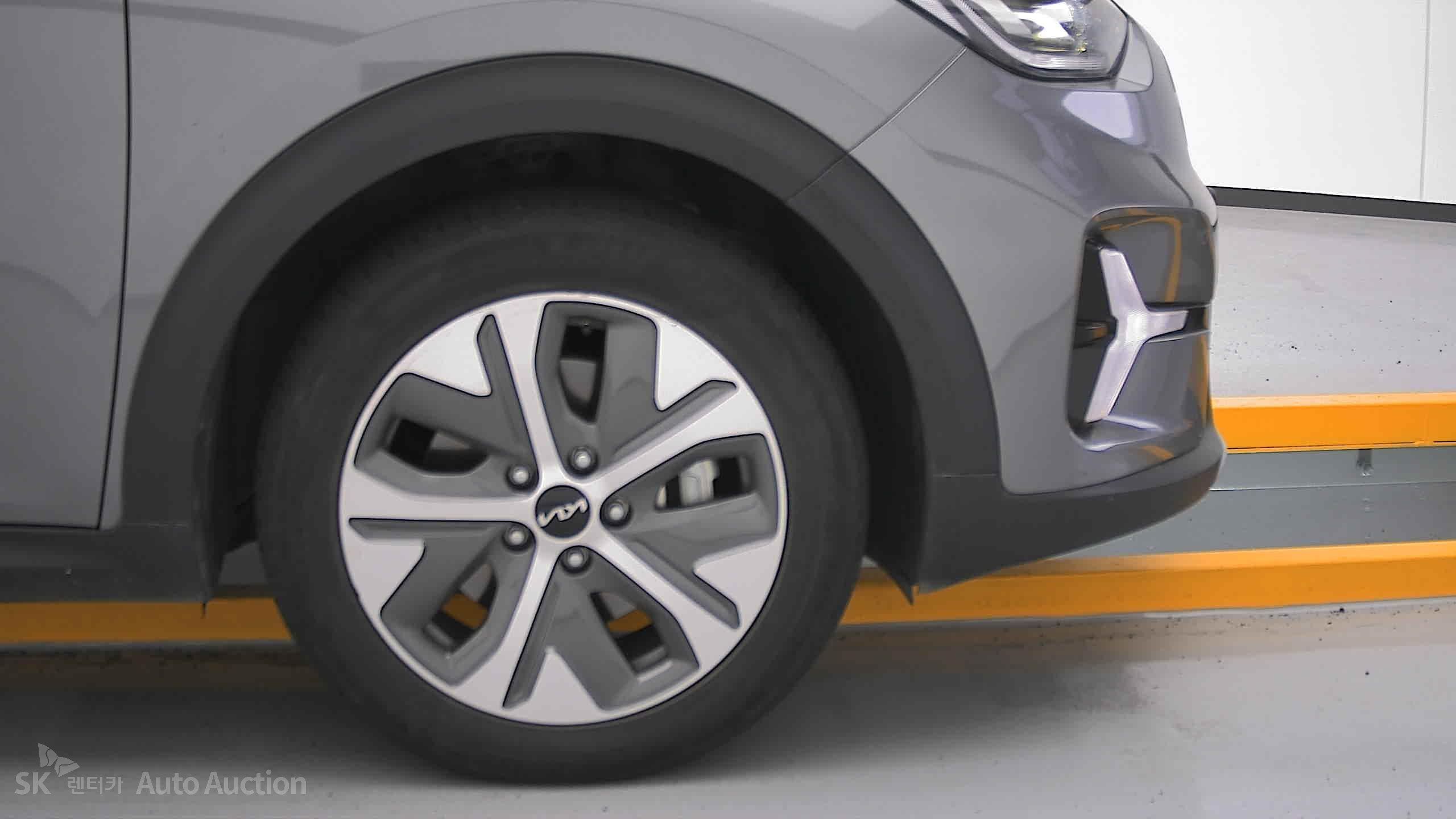 2023 - kia niro