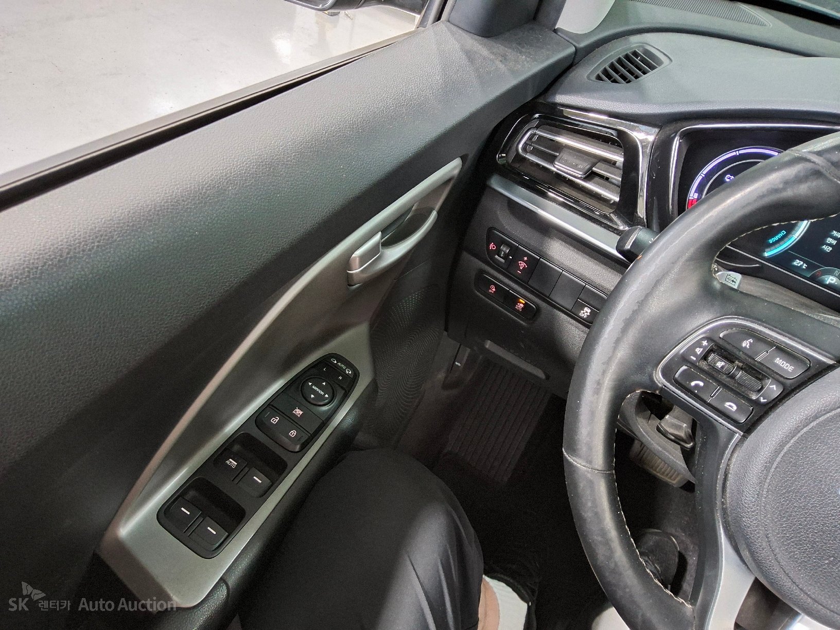 2023 - kia niro