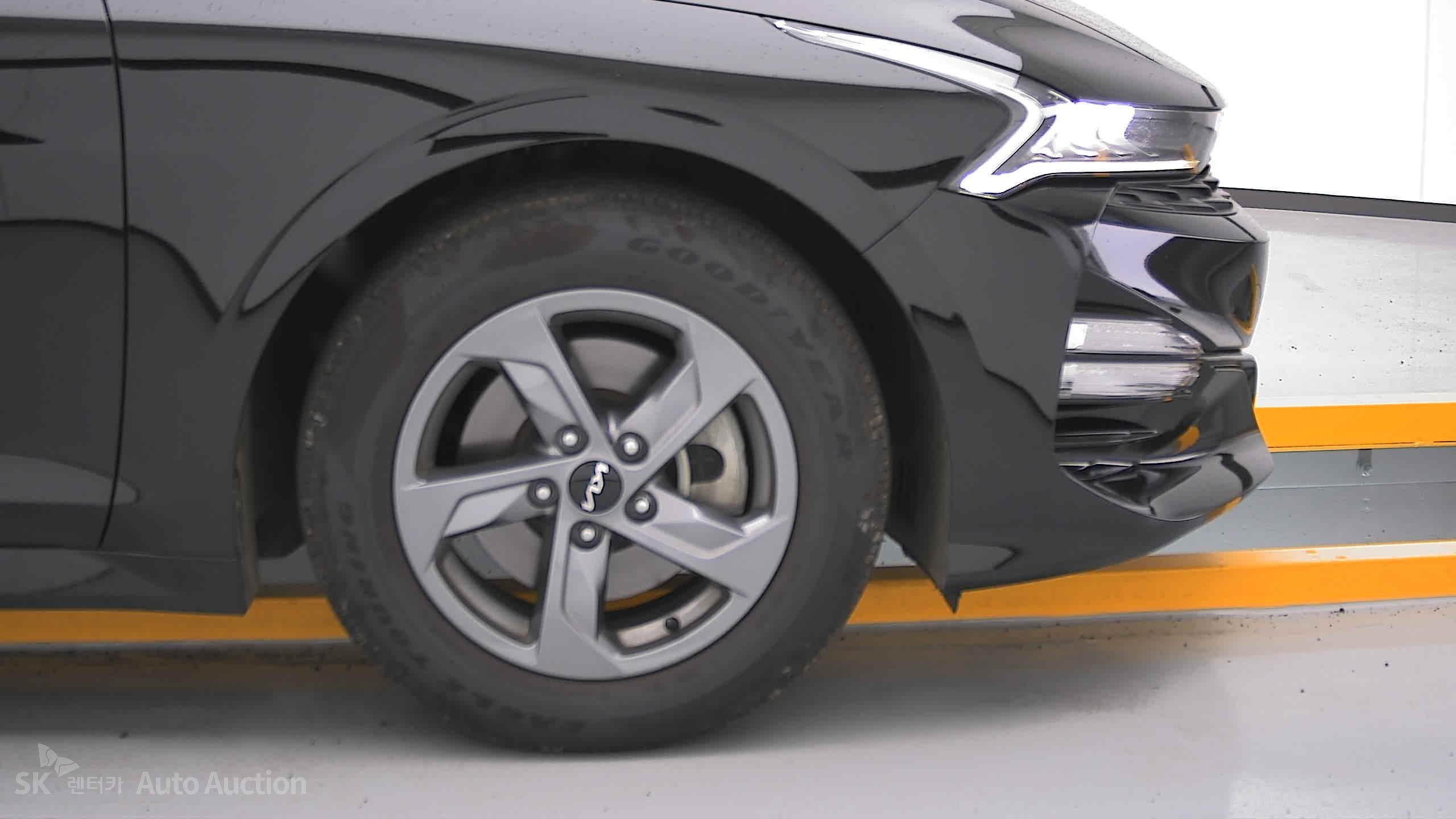 2023 - kia k5