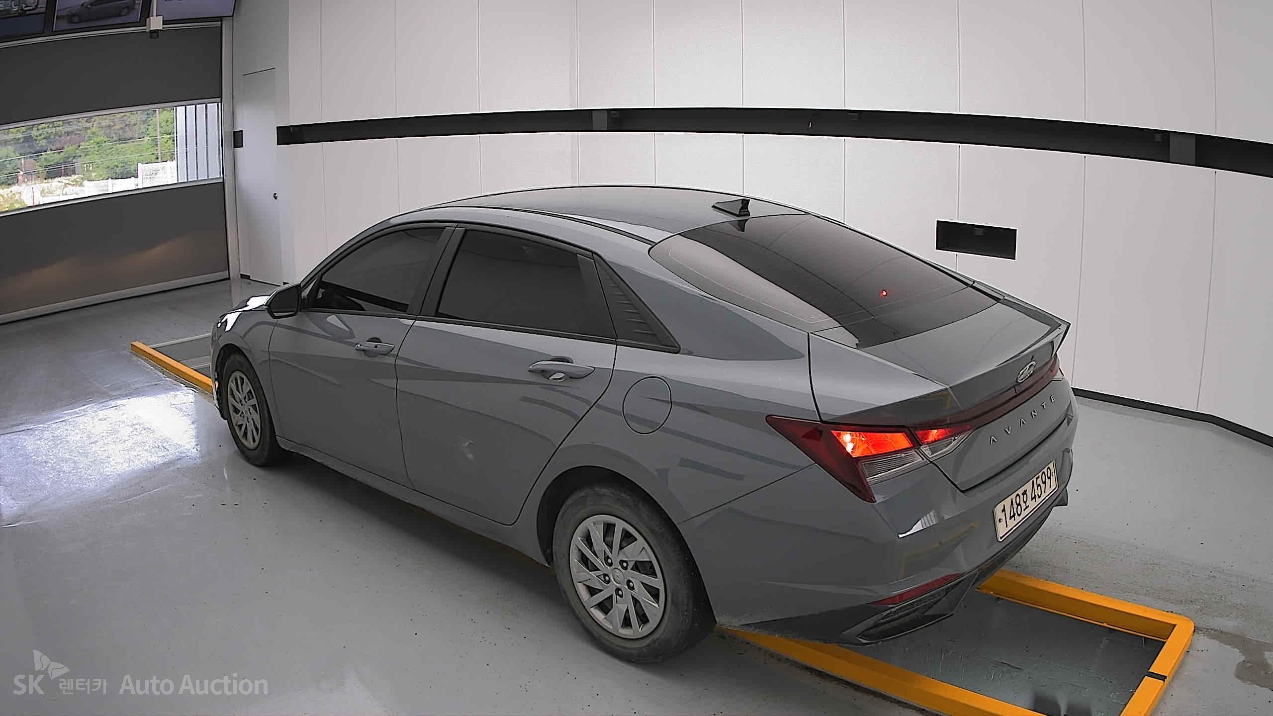 2021 - hyundai avante