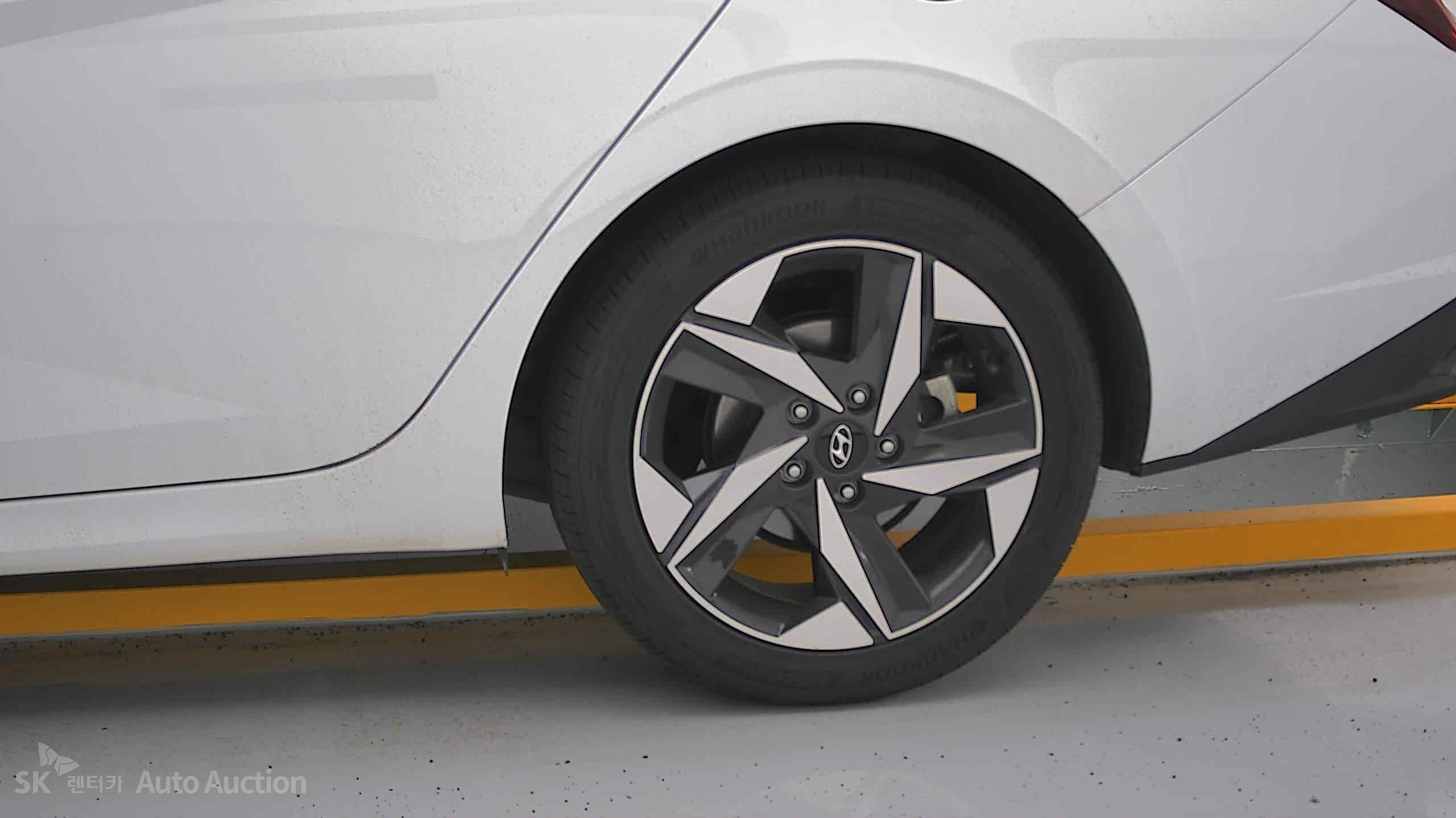 2023 - hyundai avante