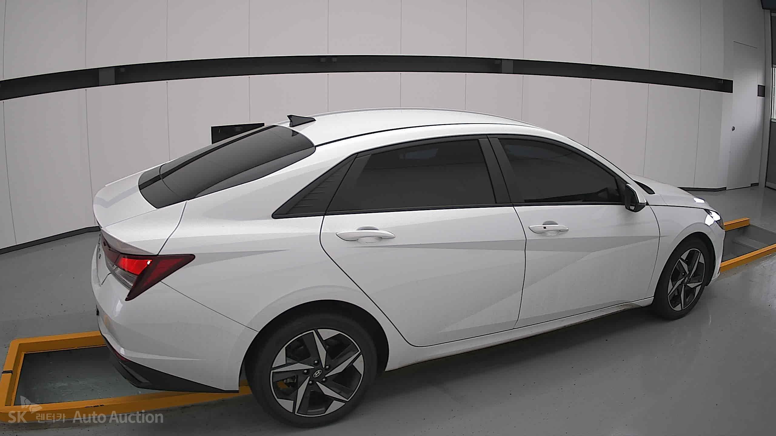 2023 - hyundai avante