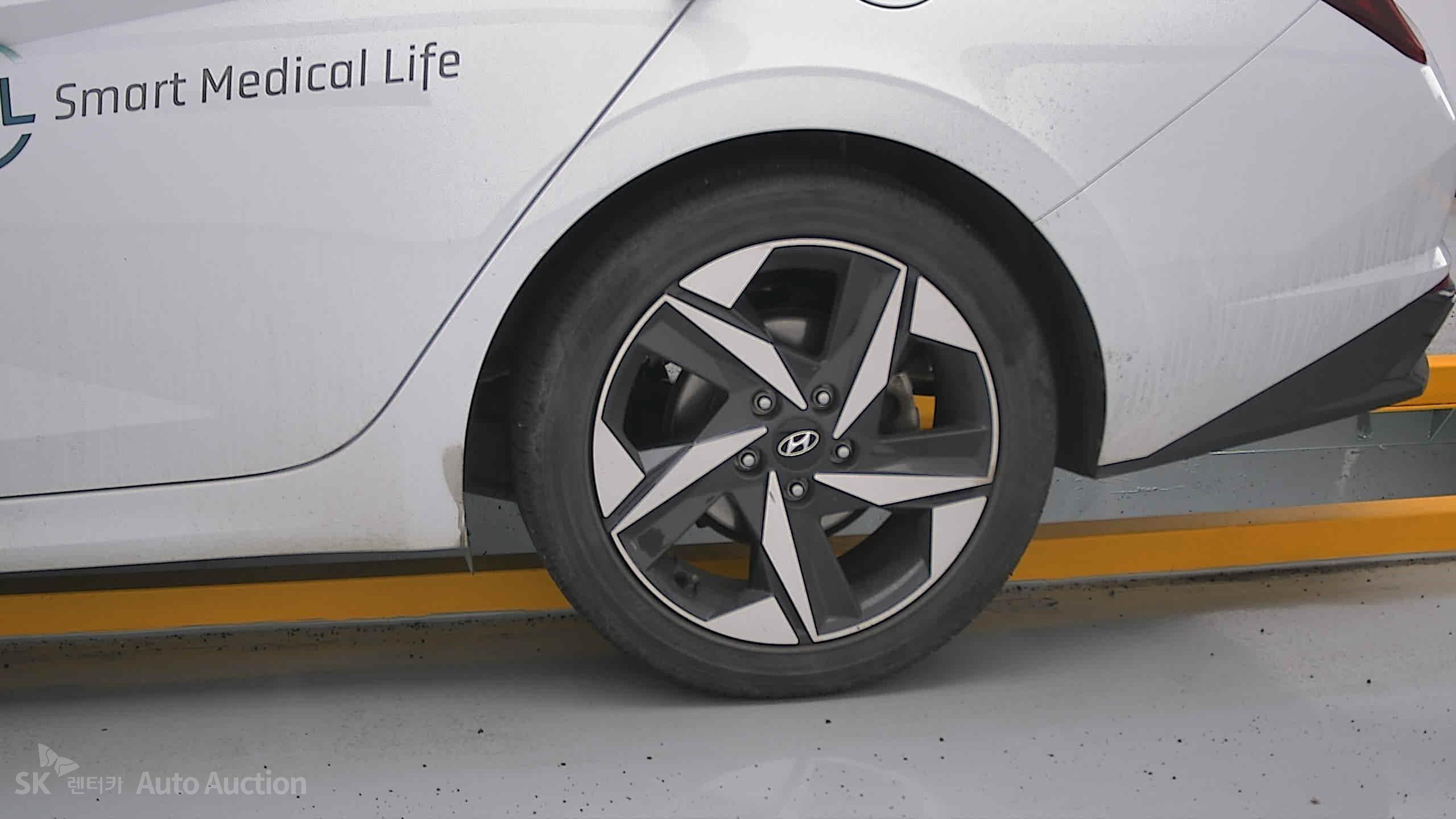 2023 - hyundai avante