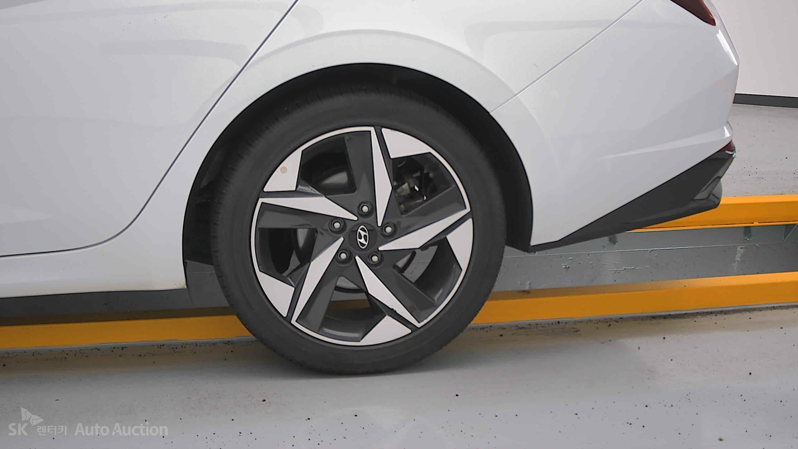 2023 - hyundai avante