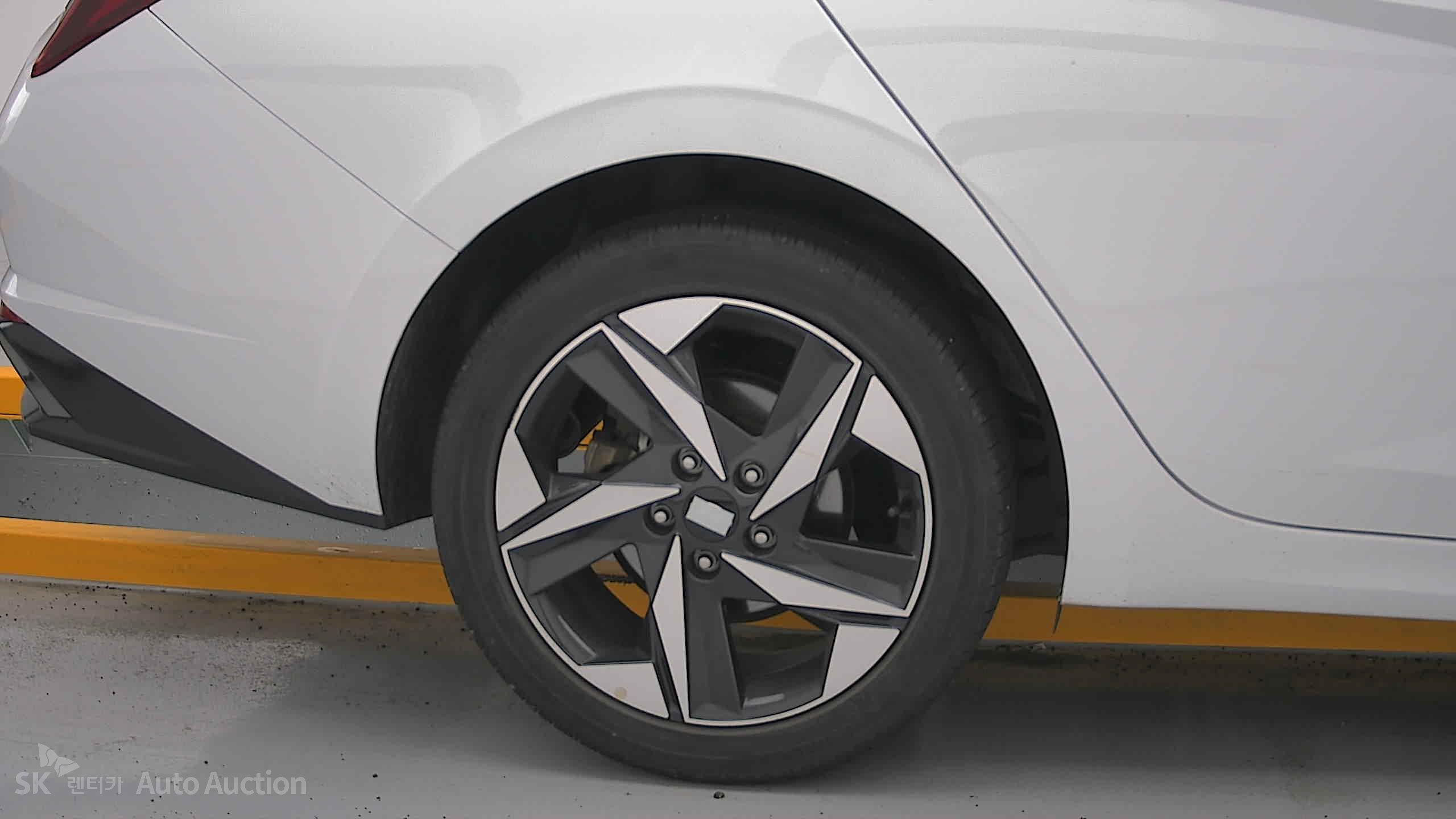 2023 - hyundai avante