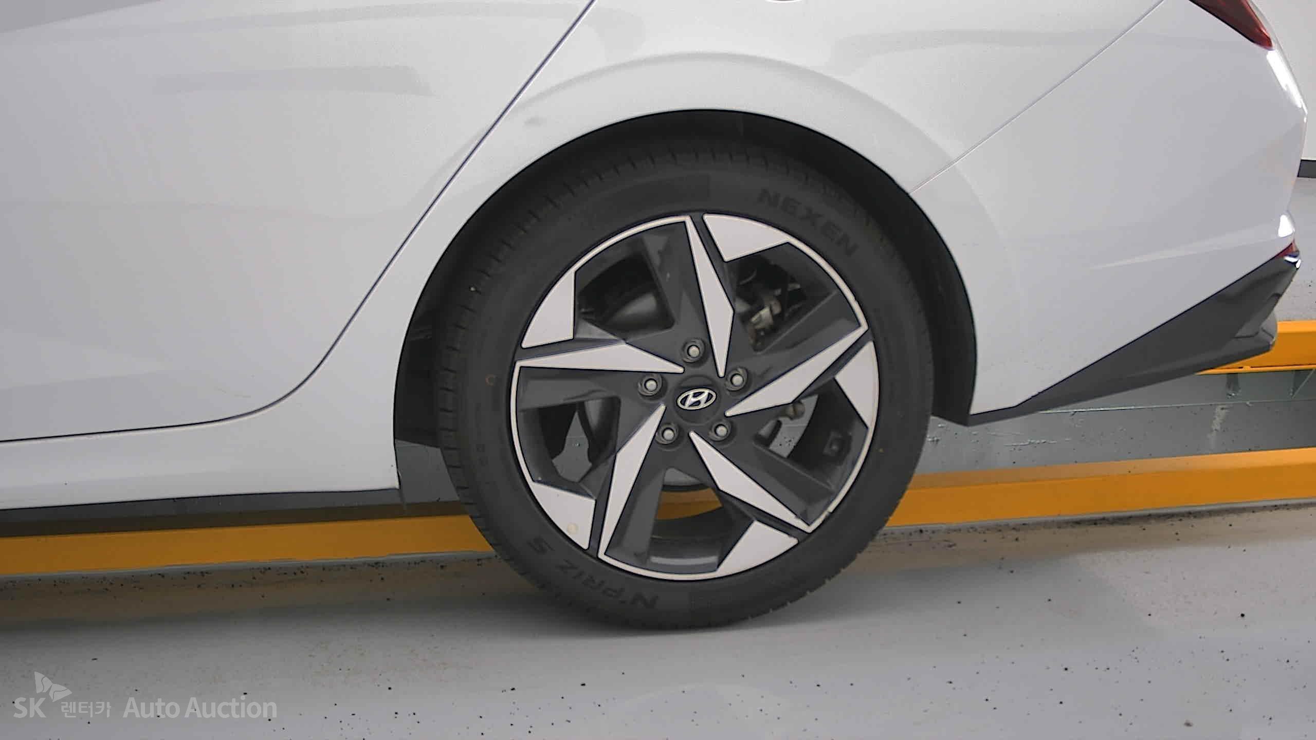2023 - hyundai avante
