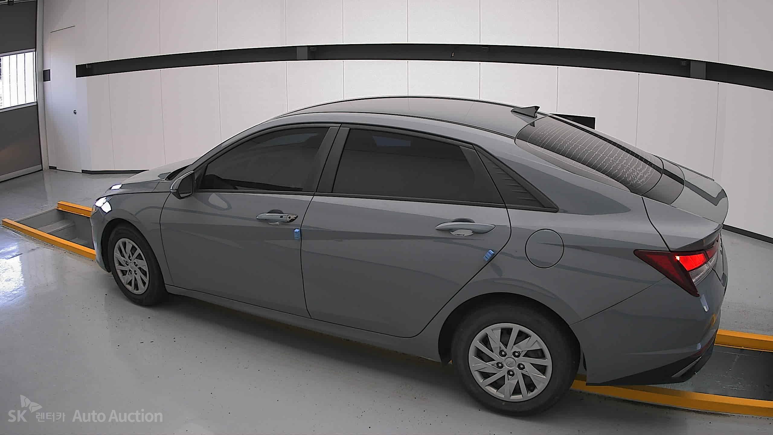 2021 - hyundai avante