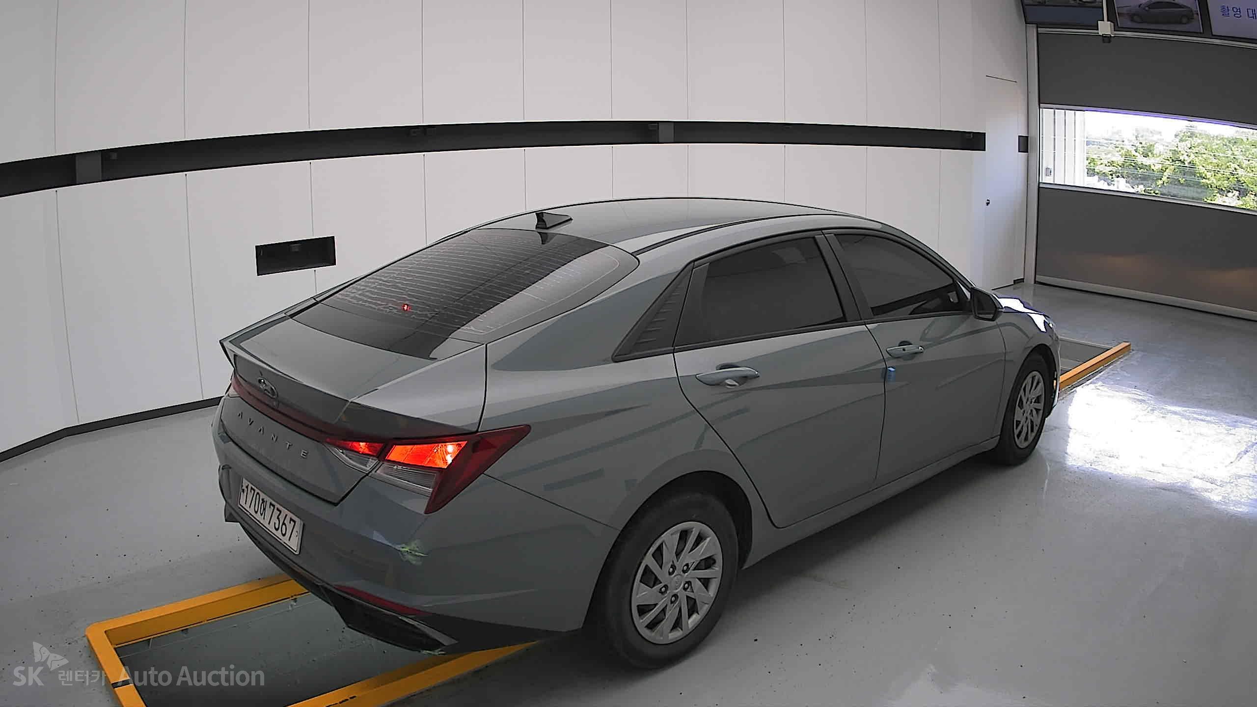 2021 - hyundai avante