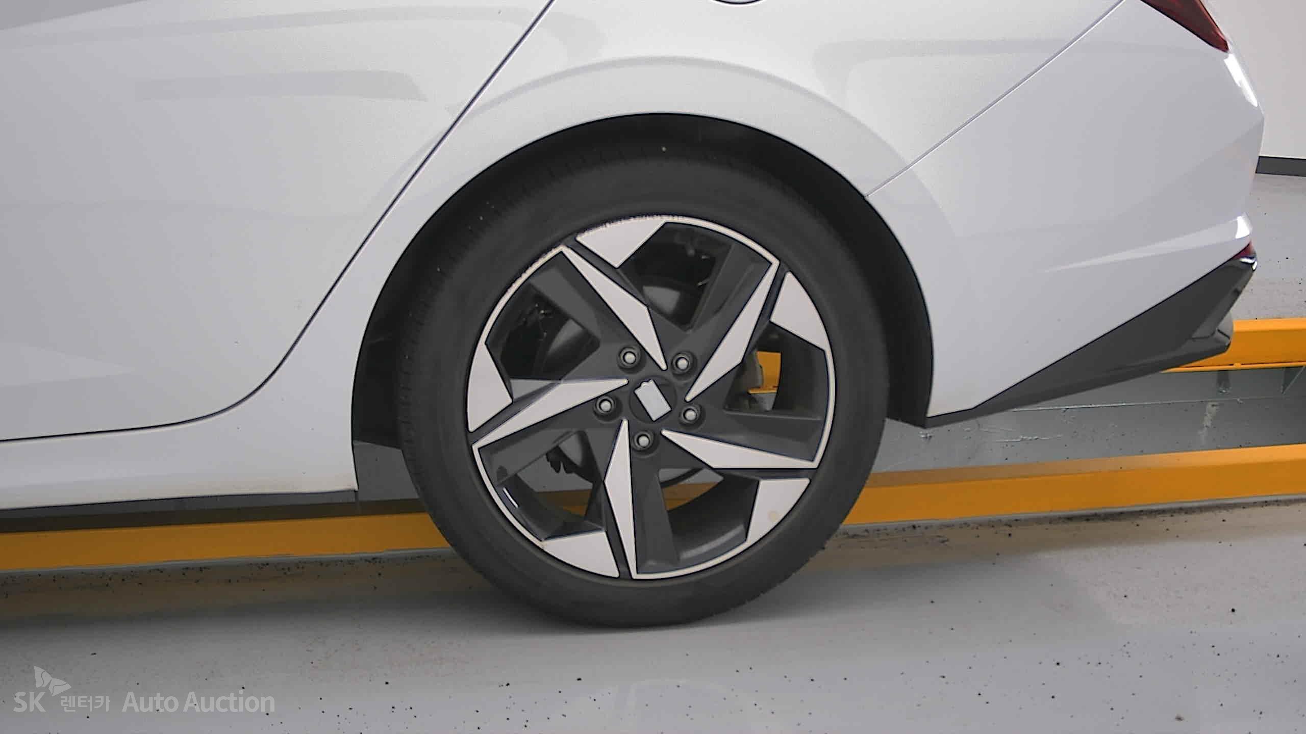2023 - hyundai avante