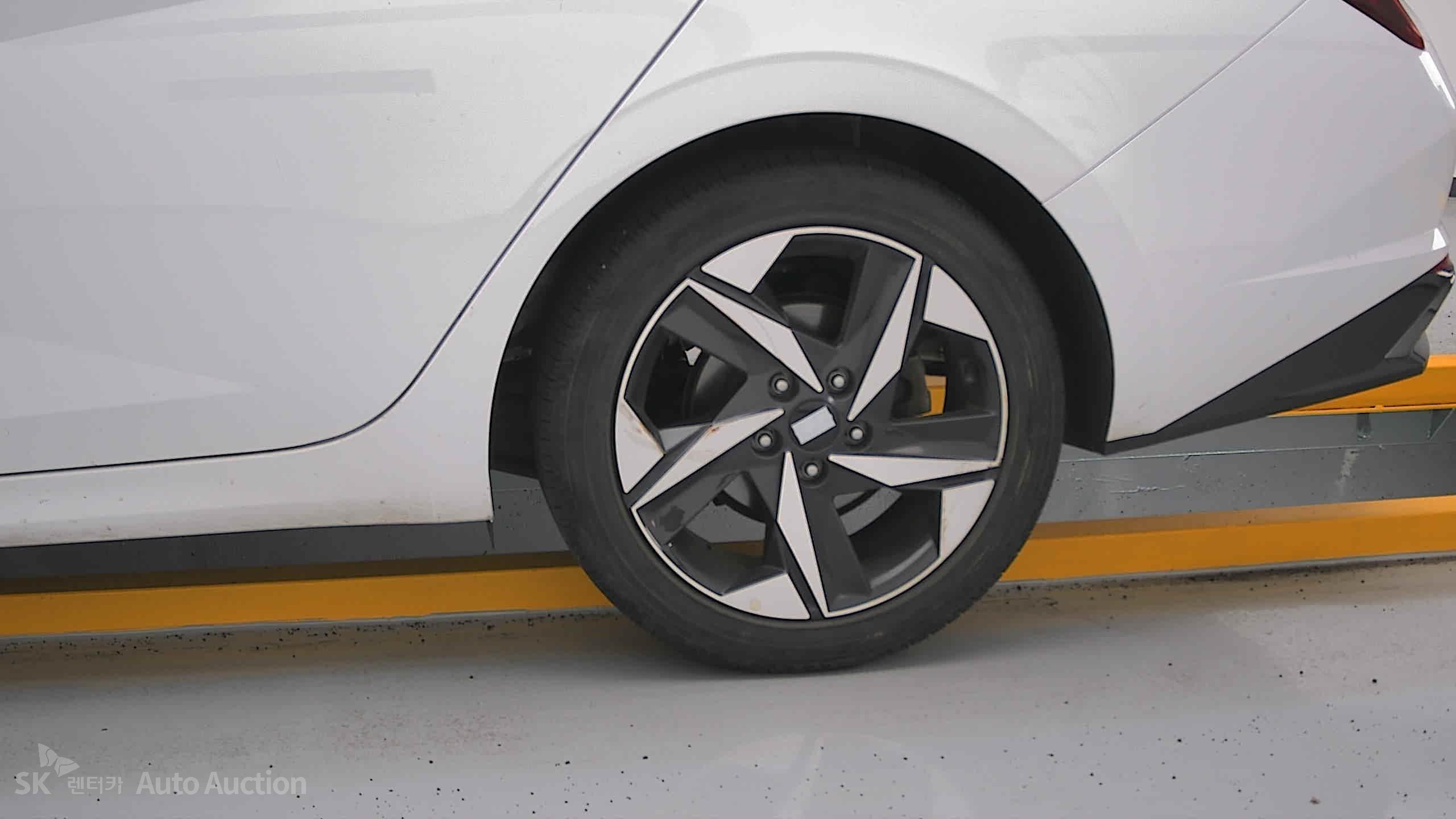 2023 - hyundai avante