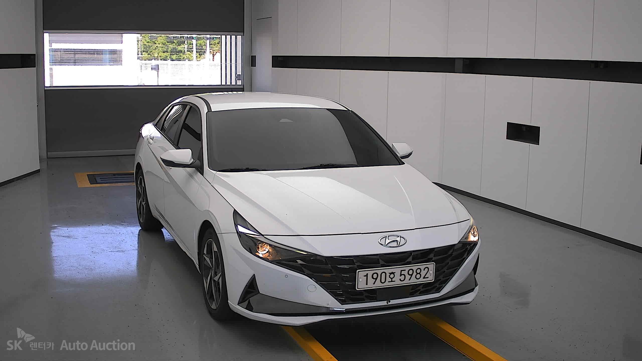 2023 - hyundai avante