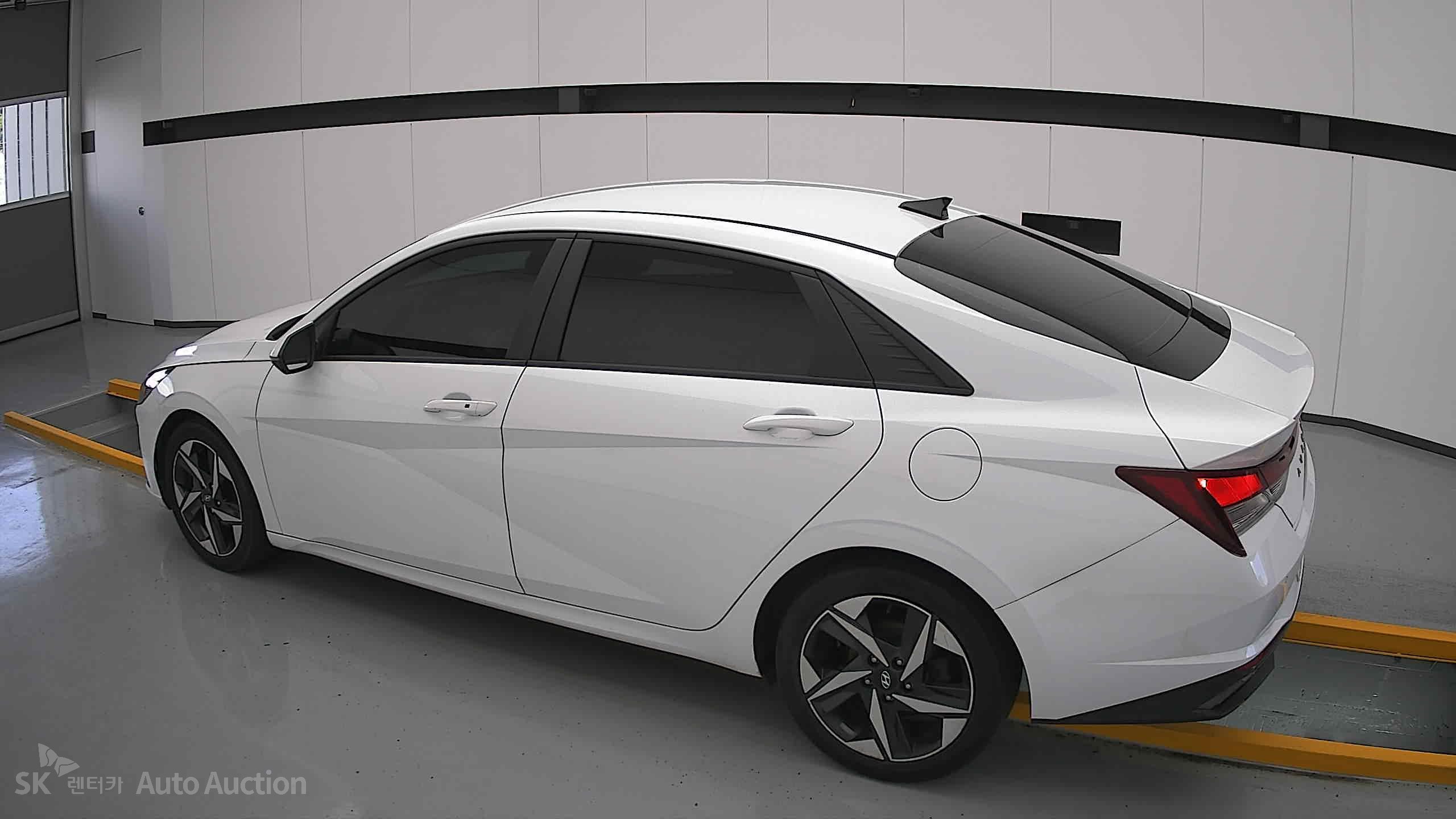 2023 - hyundai avante