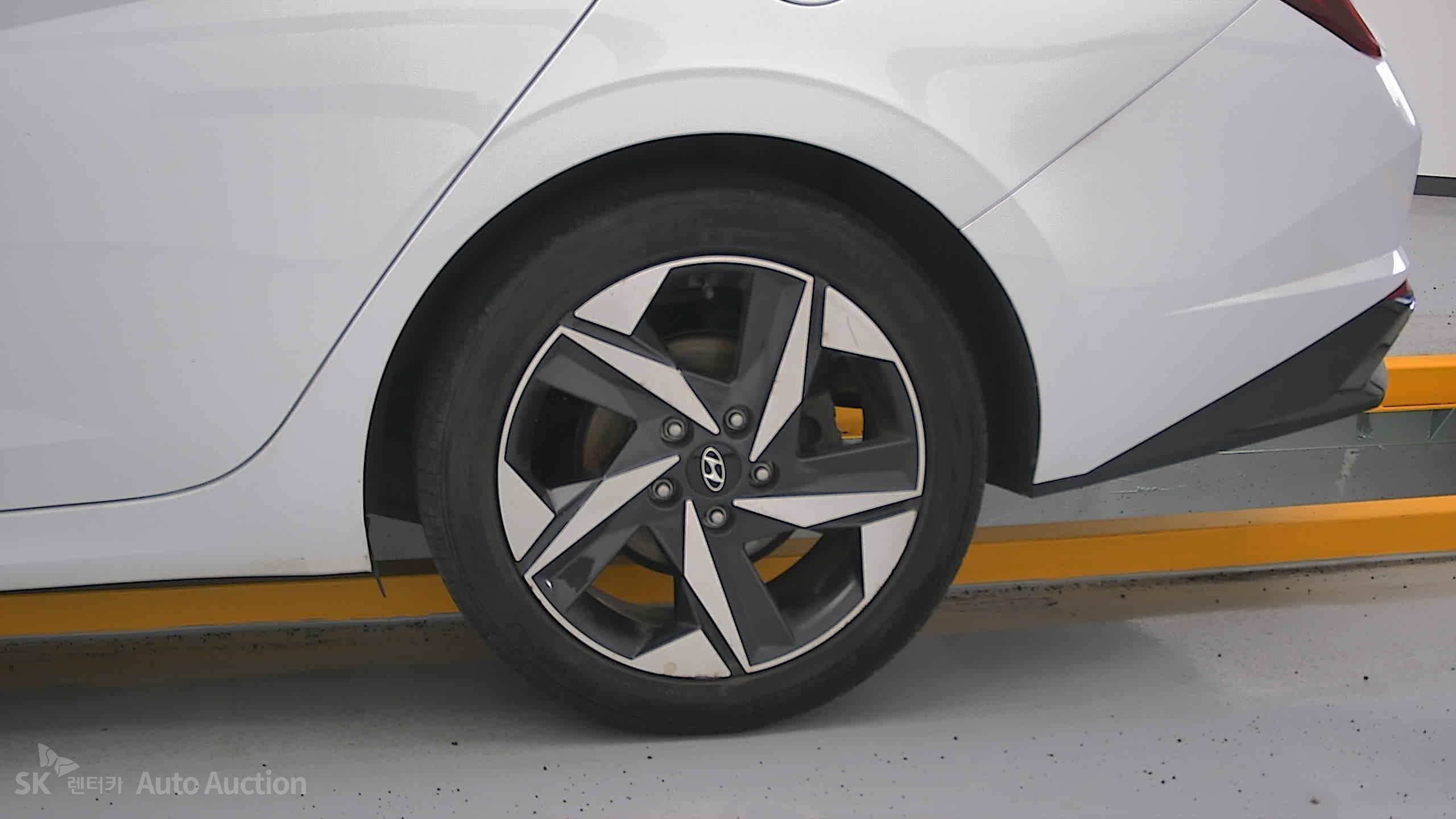 2023 - hyundai avante