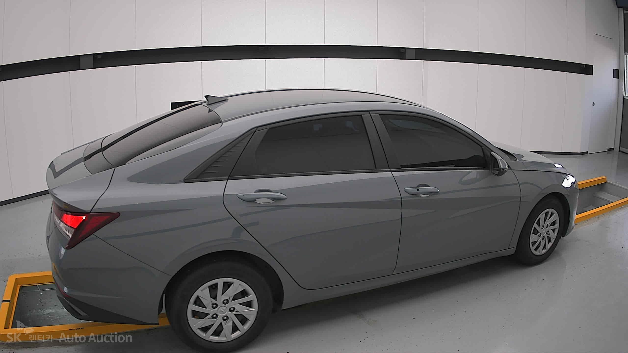 2021 - hyundai avante