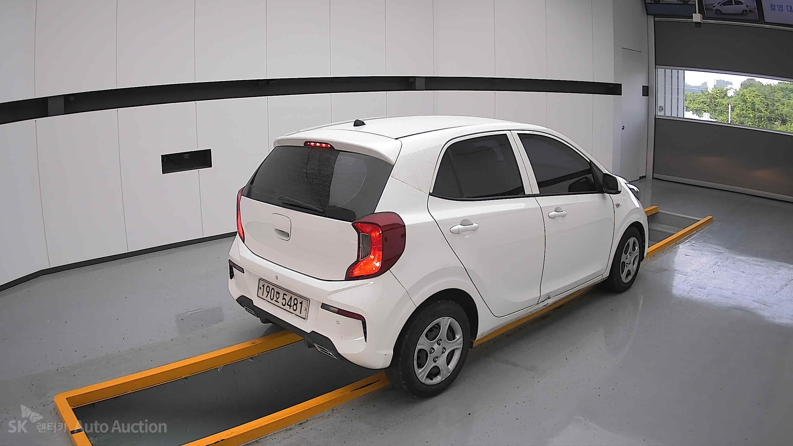 2022 - kia morning