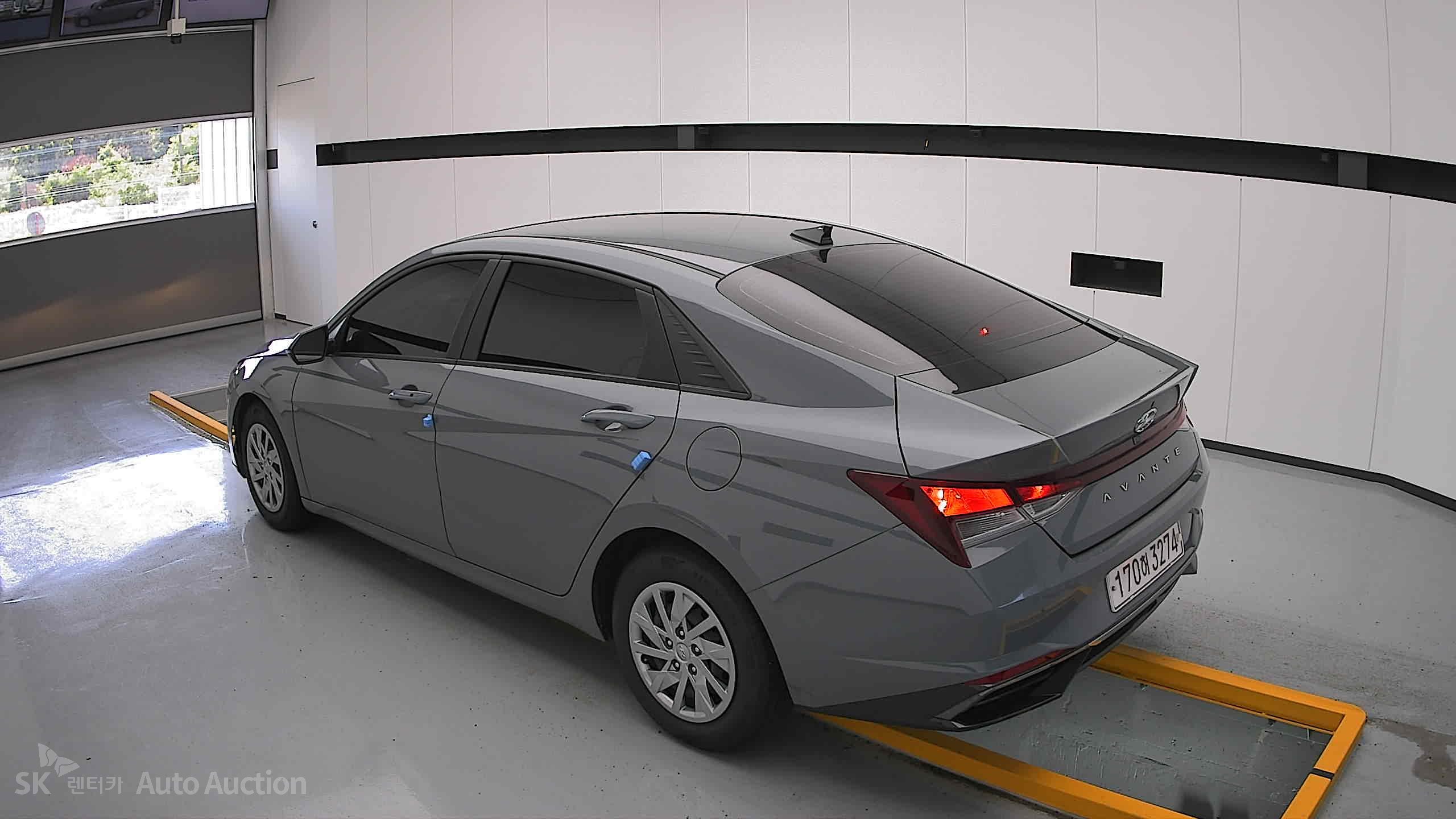 2021 - hyundai avante