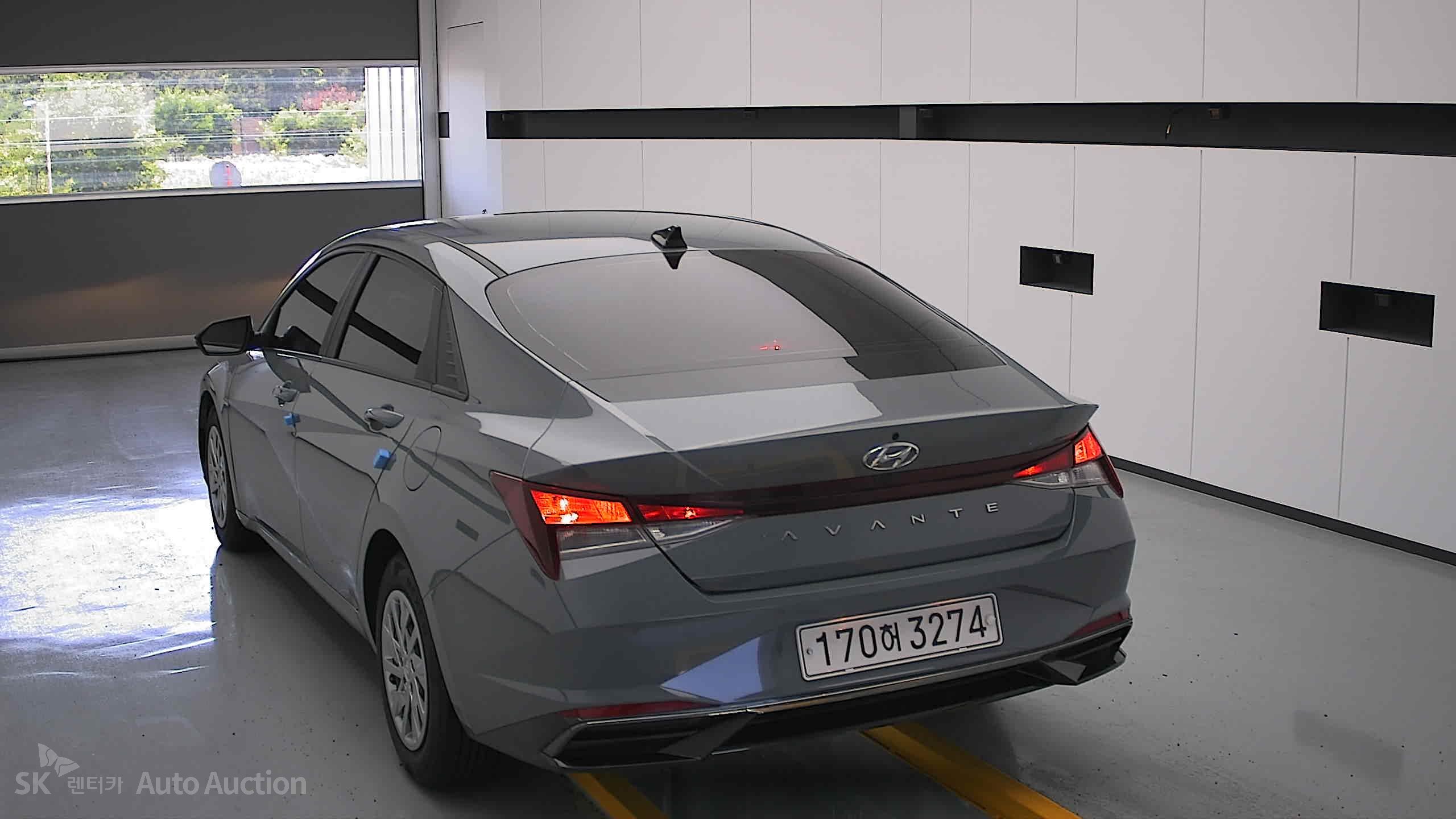 2021 - hyundai avante