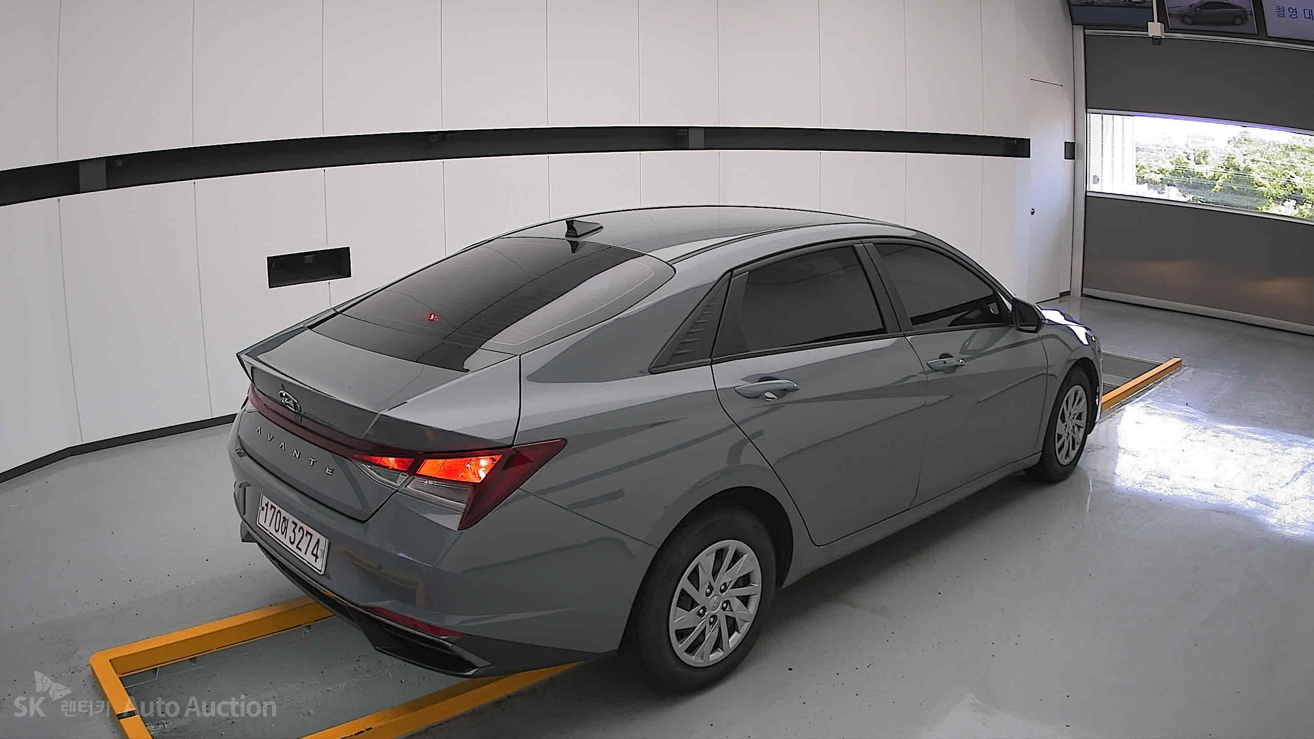 2021 - hyundai avante