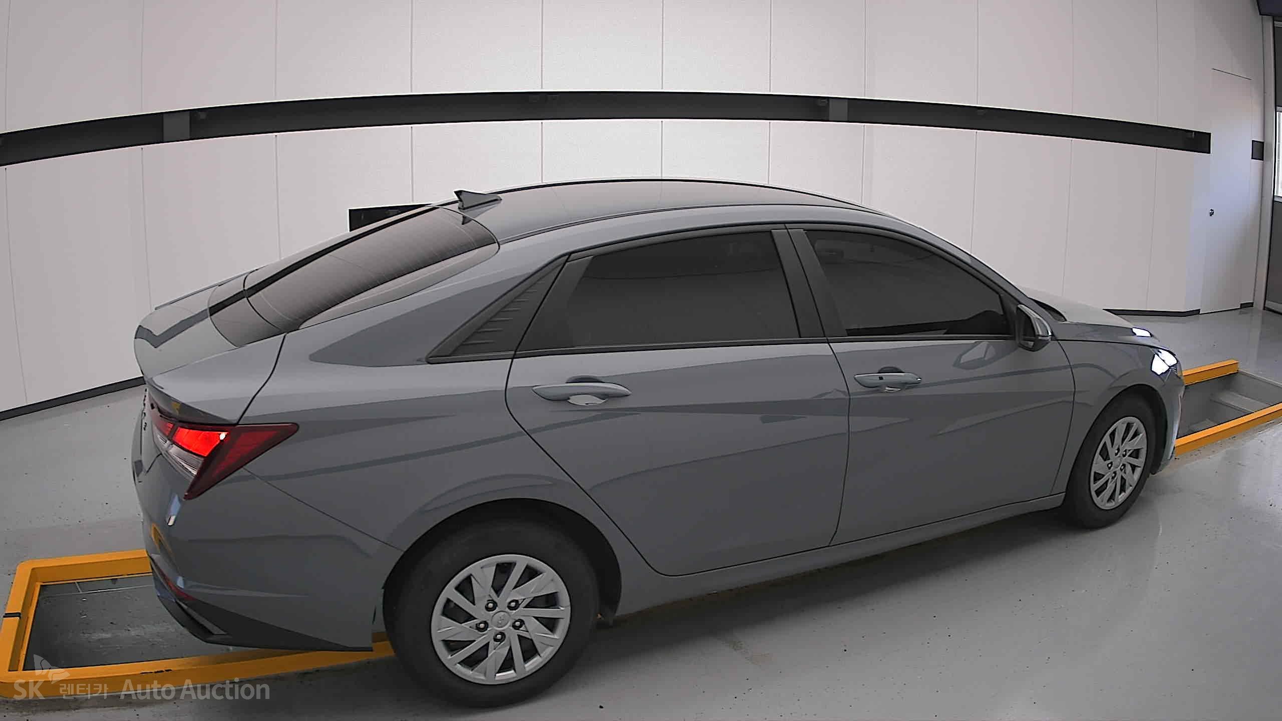 2021 - hyundai avante