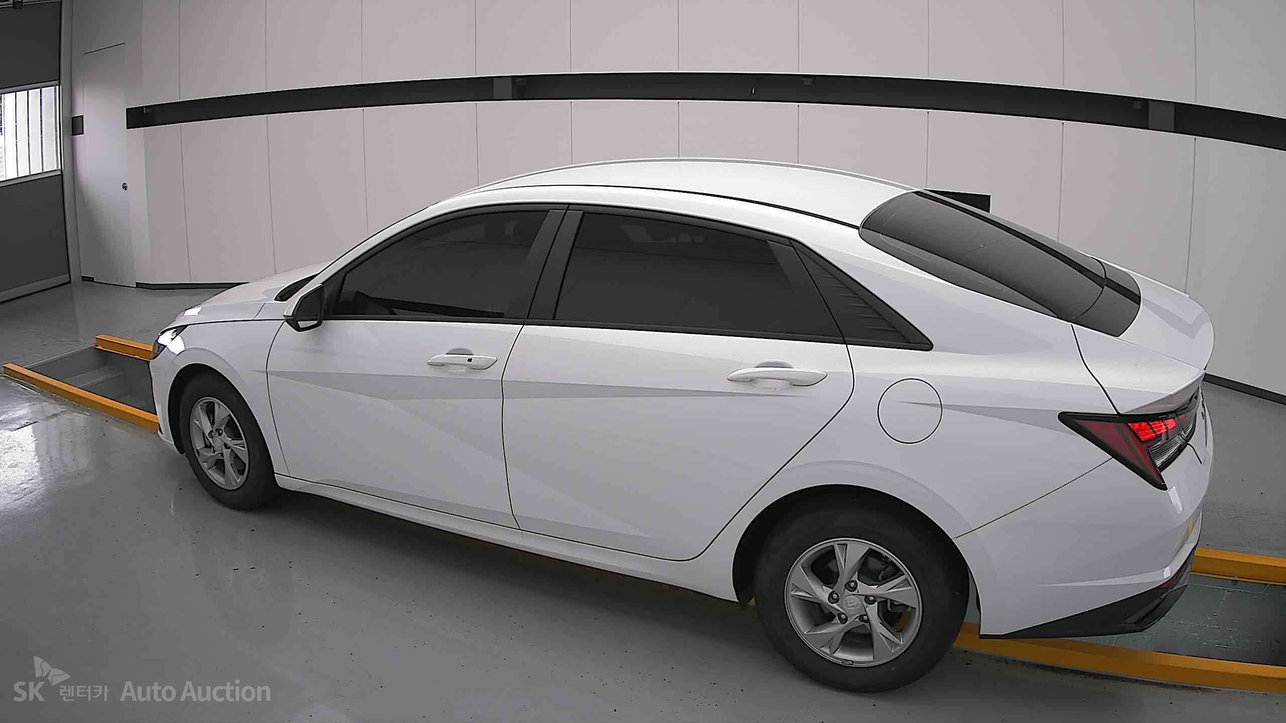 2022 - hyundai avante