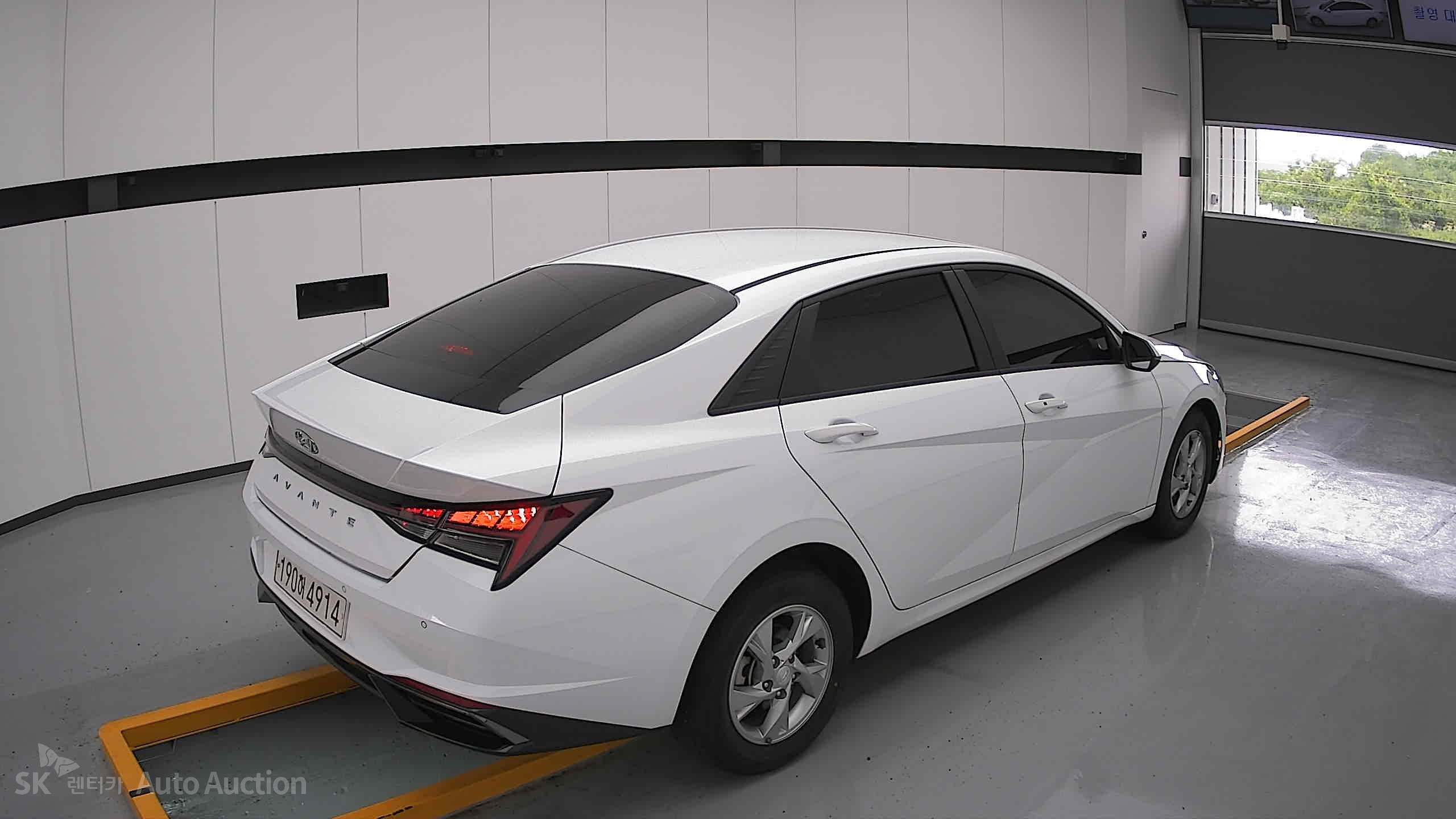 2022 - hyundai avante