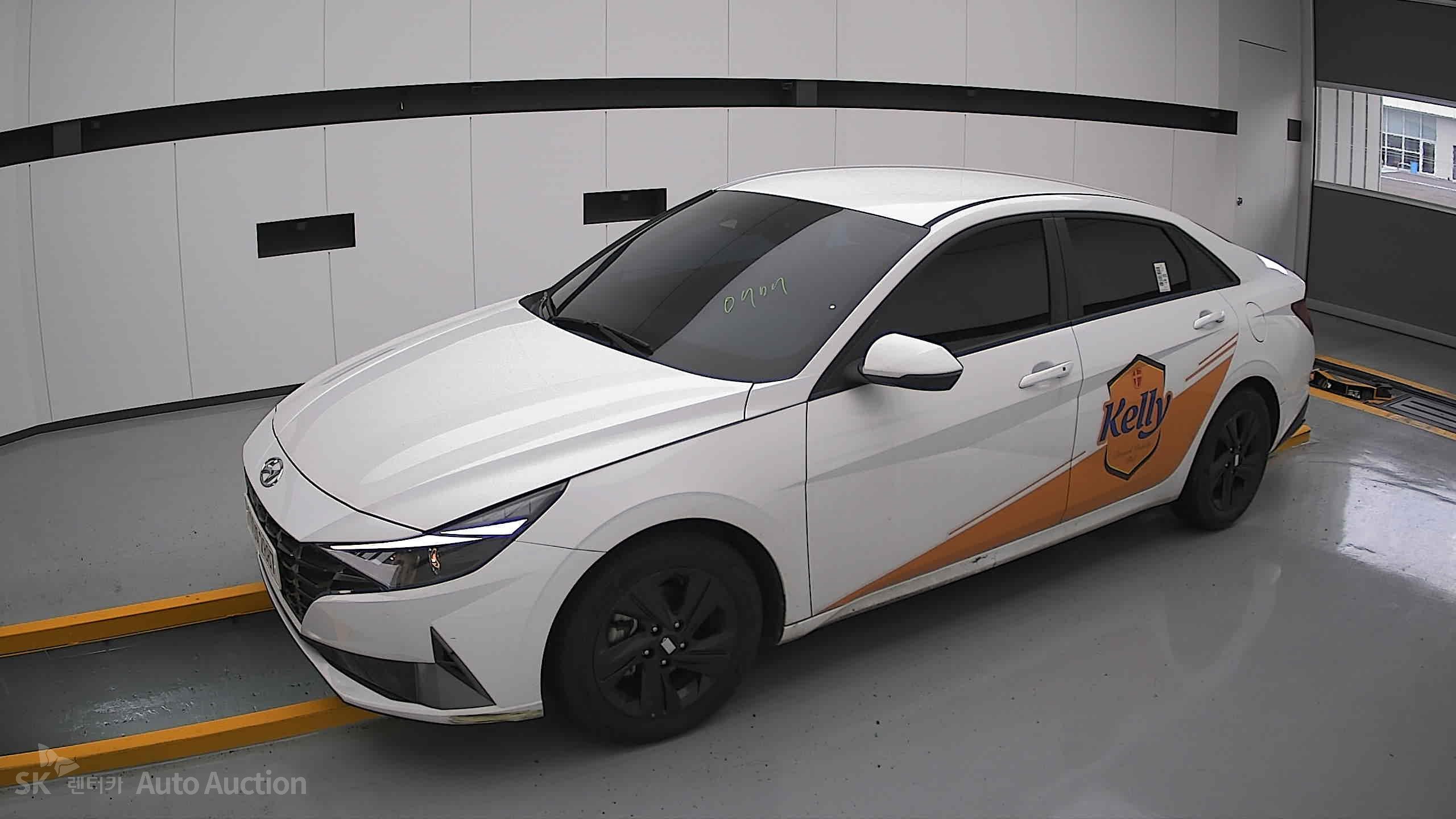 هيونداي أفانتي 2023 — صورة 12