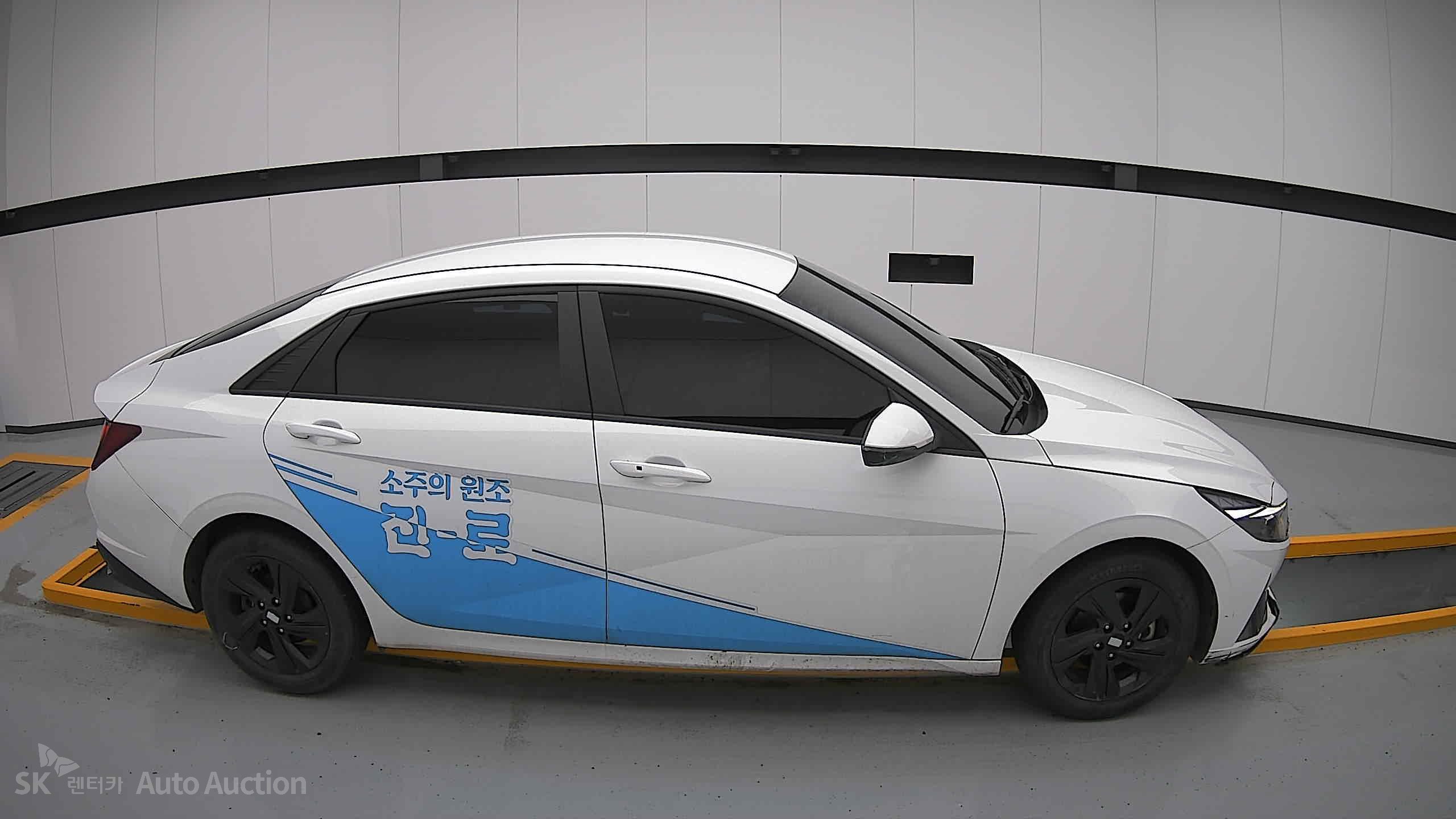 هيونداي أفانتي 2023 — صورة 19