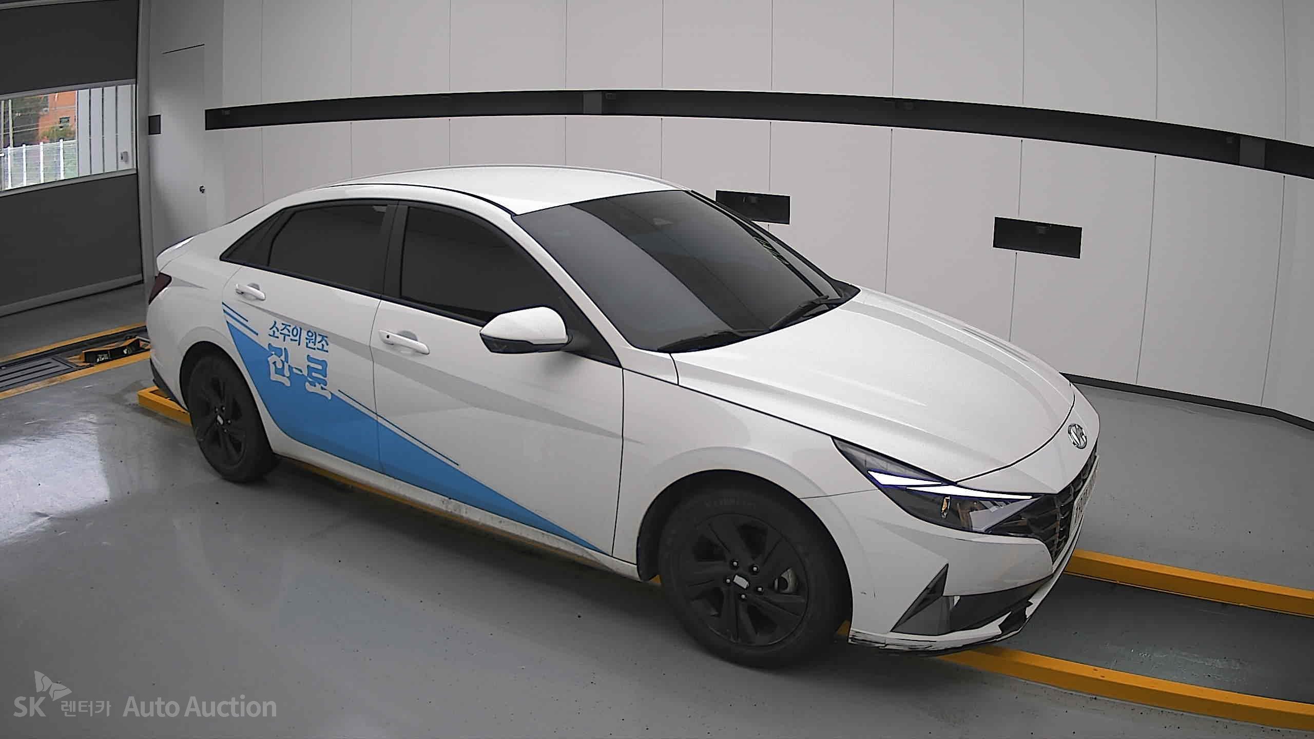 هيونداي أفانتي 2023 — صورة 20