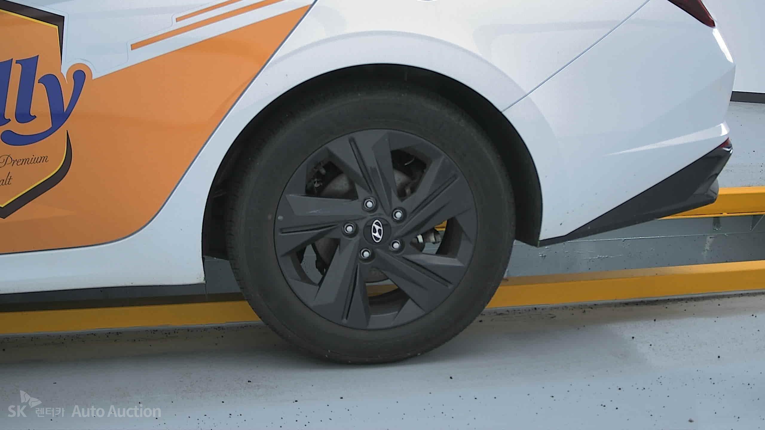 2023 - hyundai avante