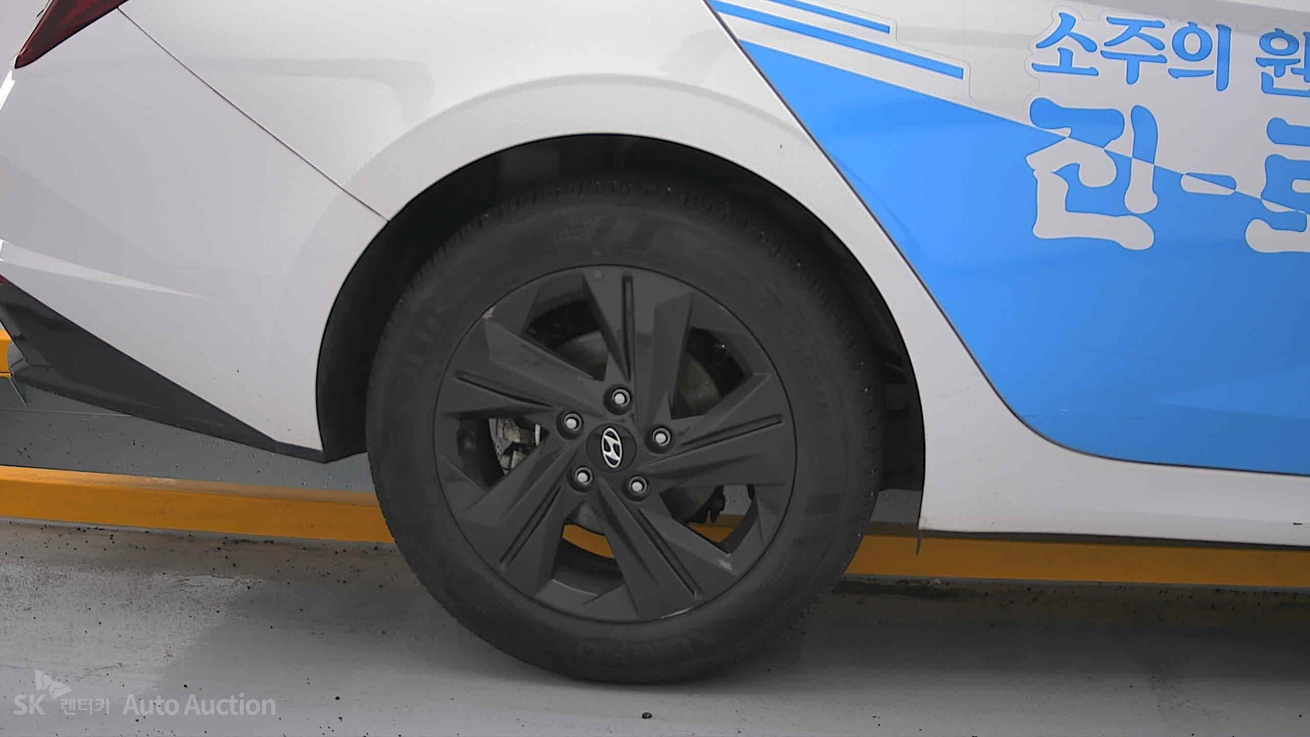 2023 - hyundai avante