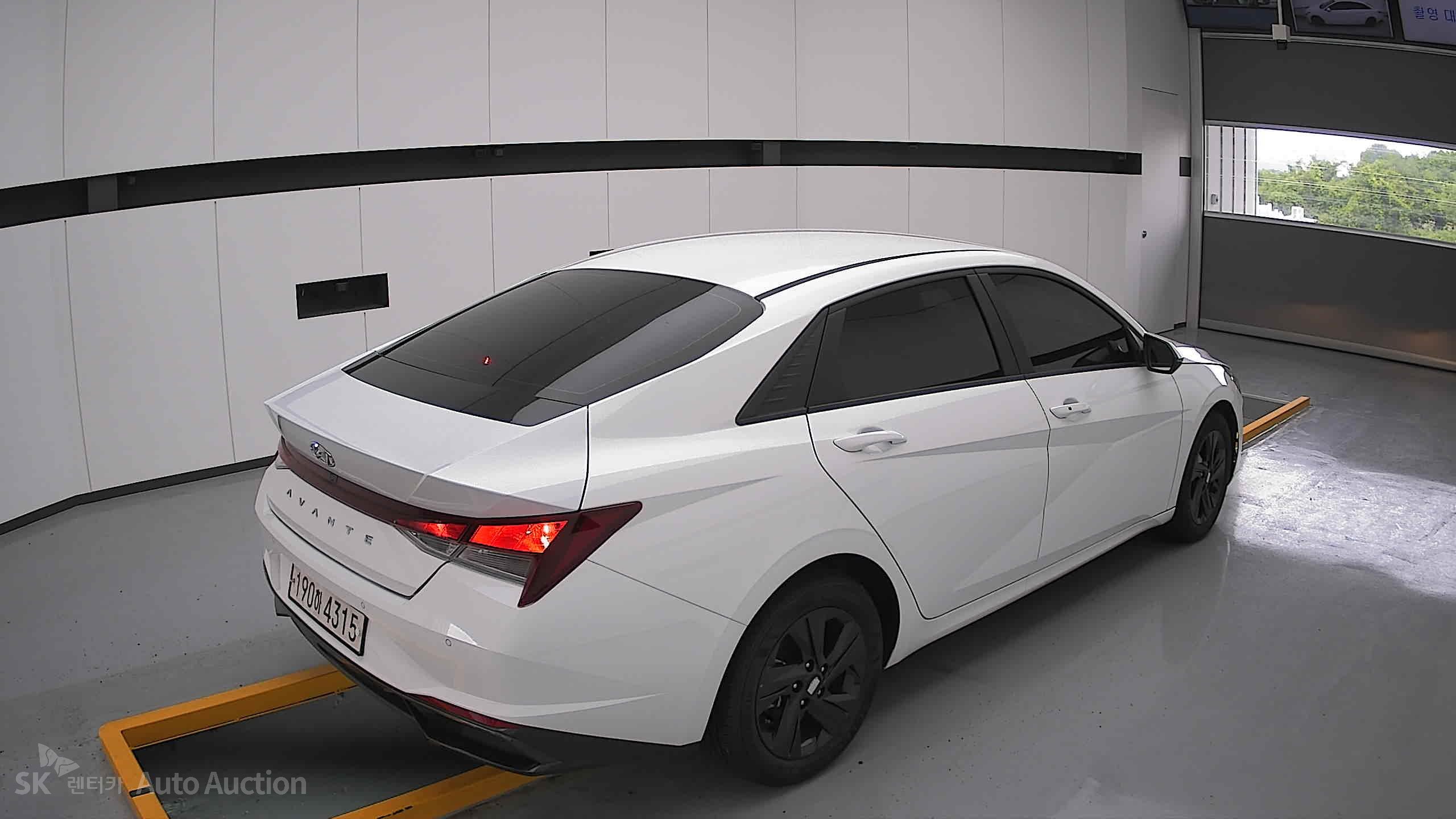 2023 - hyundai avante